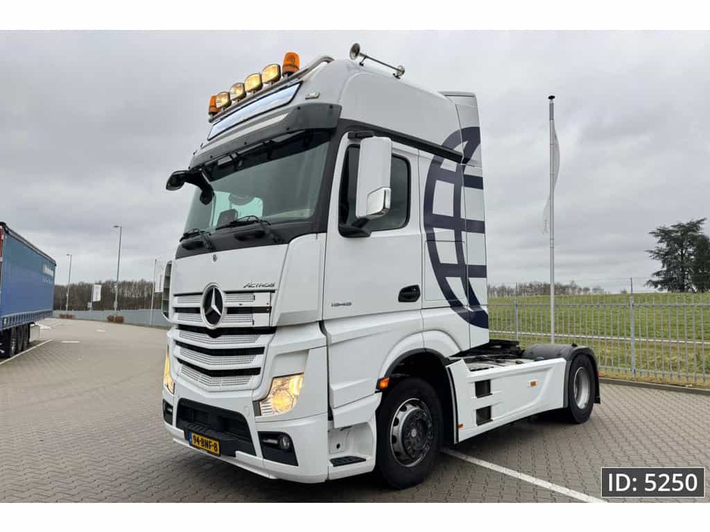 Mercedes-Benz Actros 1845 GigaSpace, Euro 6, / 2 Tanks / Gigaspace, Intarder