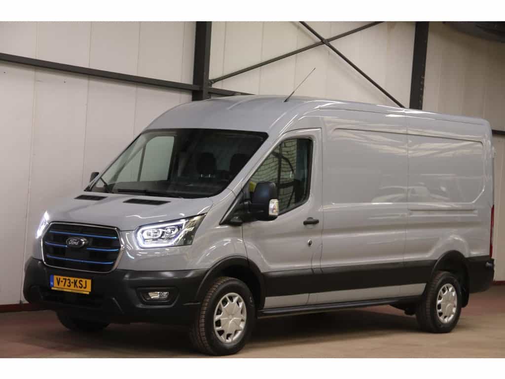 Ford E-Transit L3H2 Trend 68 kWh ELEKTRISCH NAVIGATIESYSTEEM Ford Transit L3H2 Trend 68 kWh ELEKTRISCH NAVIGATIESYSTEEM