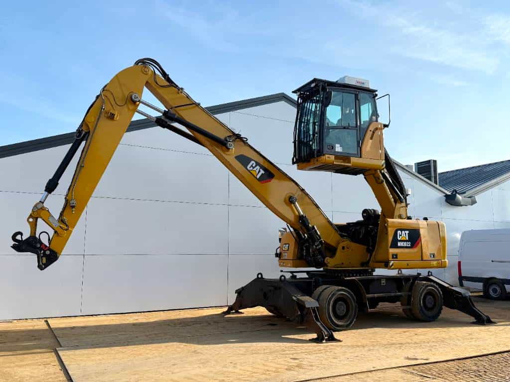 CAT MH3022 - Dutch Machine / Rear + Side Camera