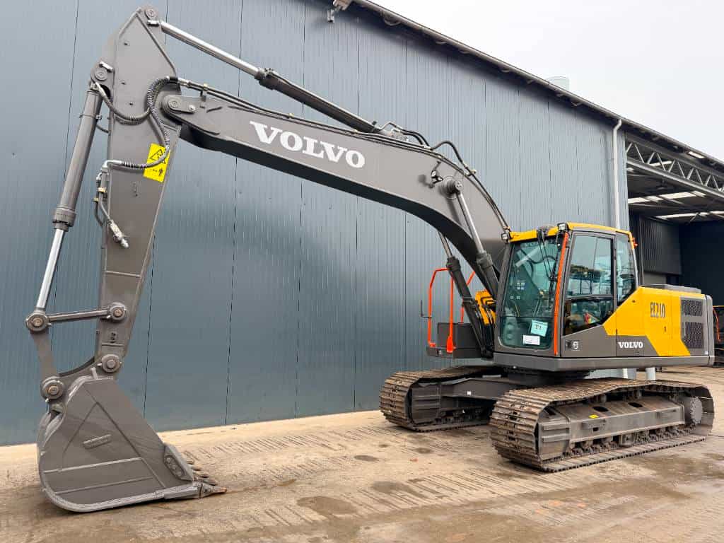 Volvo EC210