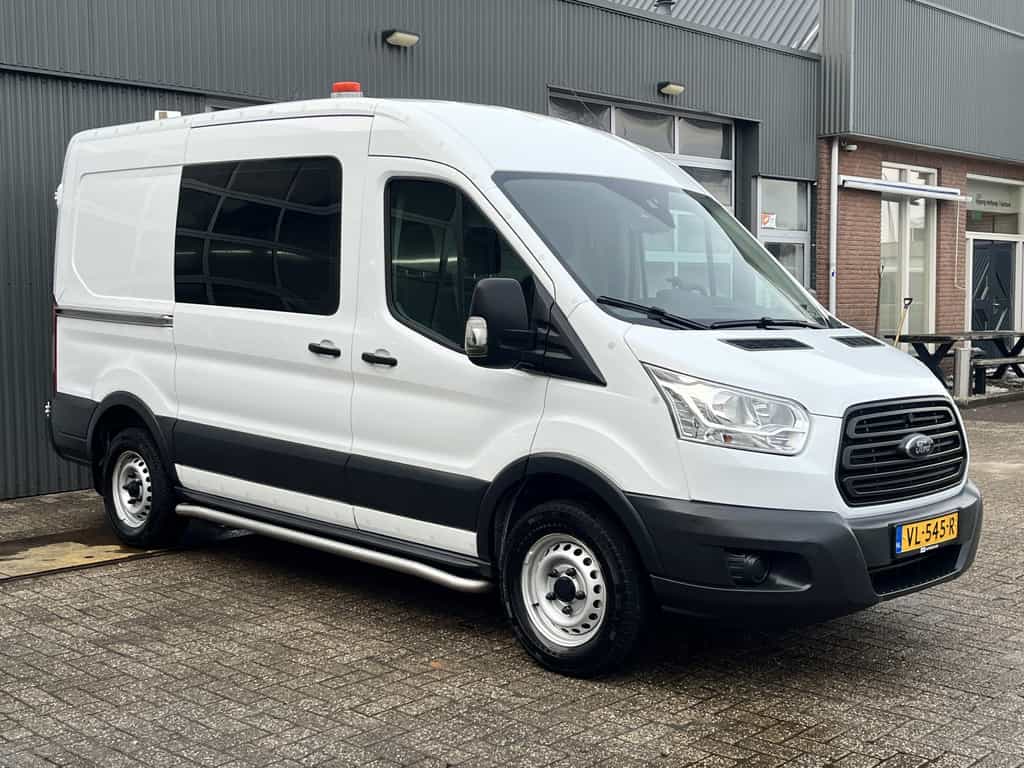 Ford Transit 350 2.2 TDCI L2H2 Werkplaats inrichting Omvormer Kast Inrichting Servicewagen Trekhaak 2800kg Trekgewicht Airco Werkplaats Sortimo inrichting Euro 6 Bpm vrij voor particulier gebruik !!