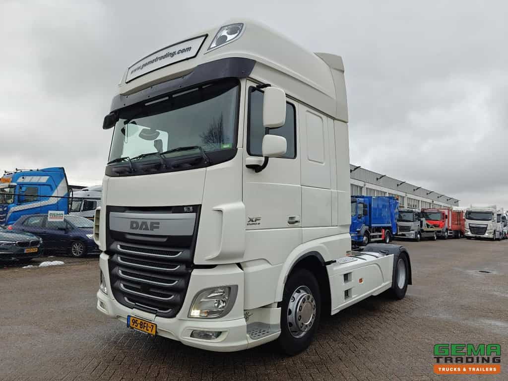DAF XF 460 FT 4x2 Superspacecab Euro6A - StandAirco - Dubbele Tanks - SmartTacho V2