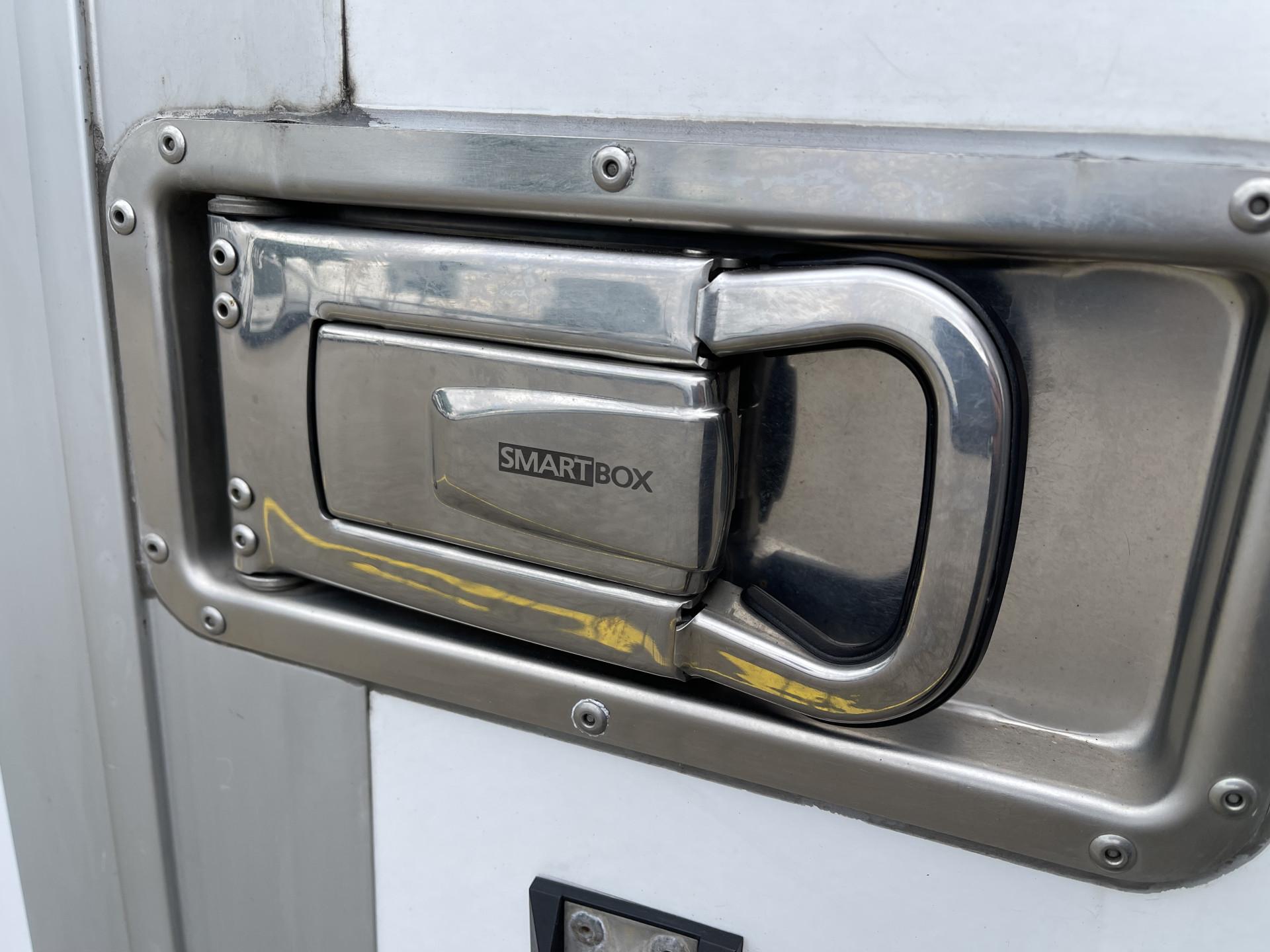 Foto 8 van Ford Transit 2.0 TDCI 130pk automaat / smartbox bakwagen met Carrier 0 graden celsius koeling !