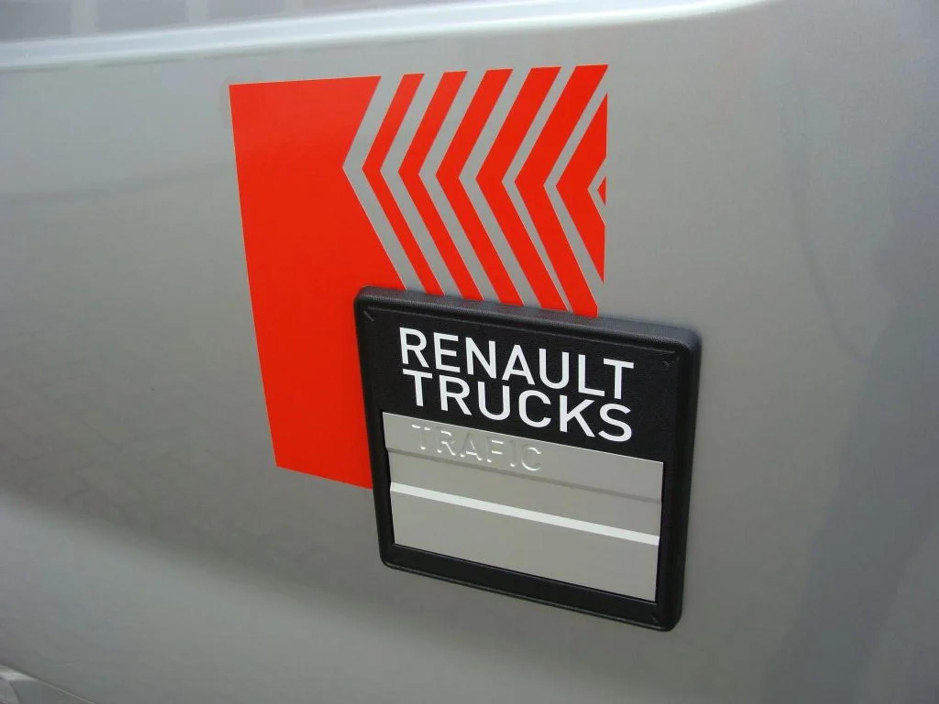 Foto 21 van Renault Trafic 170.30 AUTOMAAT L2H1 DUBBELE CABINE - LAADRUIMTE BEKLEED! - EURO 6