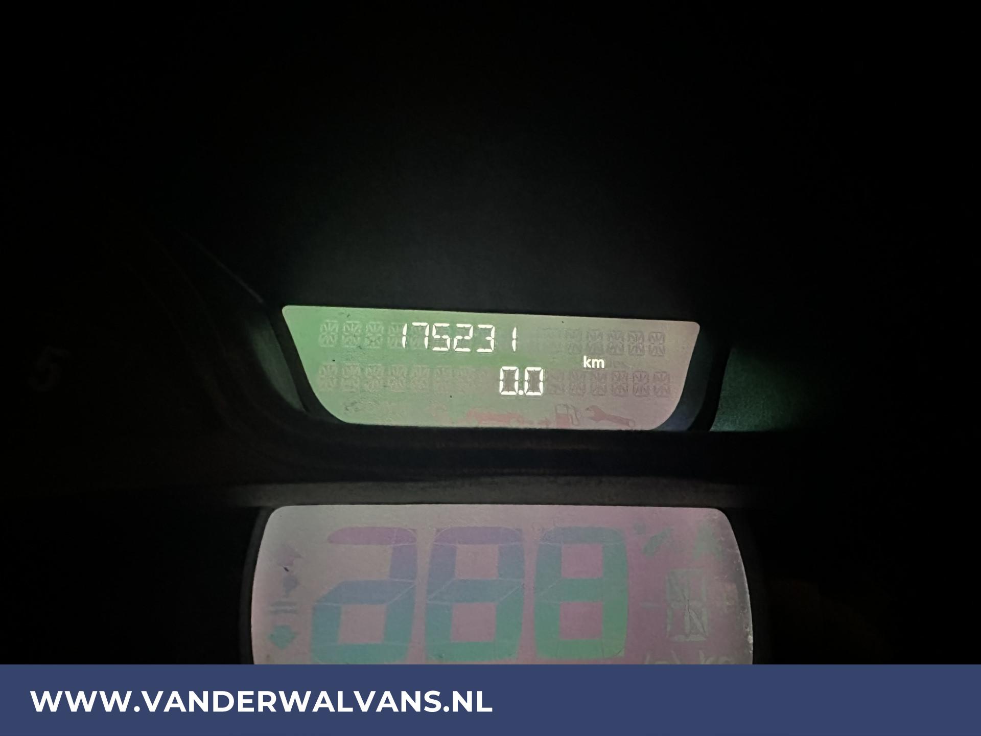 Foto 20 van Opel Vivaro 1.6 CDTI L1H1 Euro6 Airco | Trekhaak | Cruisecontrol