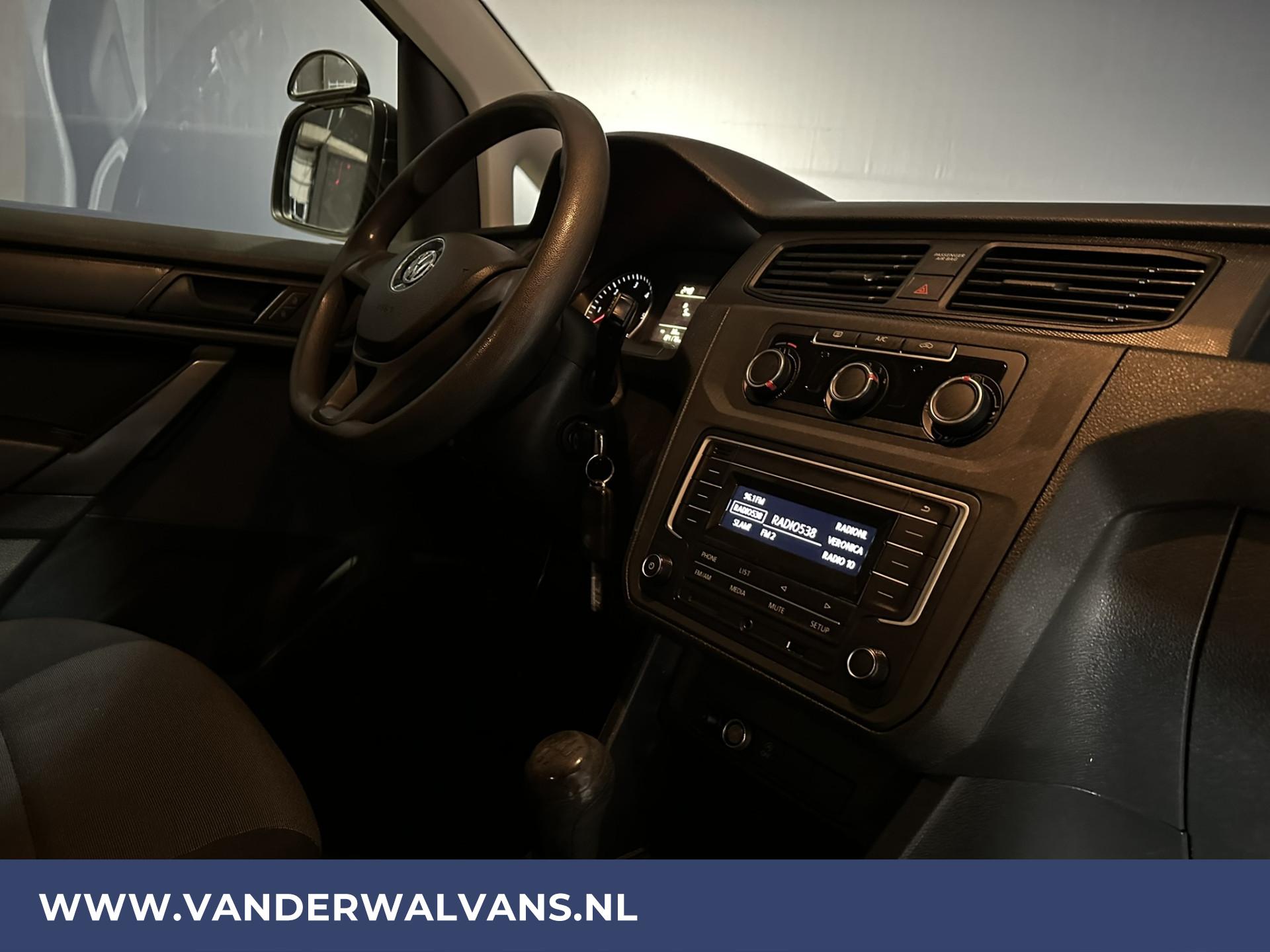 Foto 13 van Volkswagen Caddy 2.0 TDI 102pk L1H1 Euro6 Airco | Cruisecontrol | Trekhaak | Zijdeur