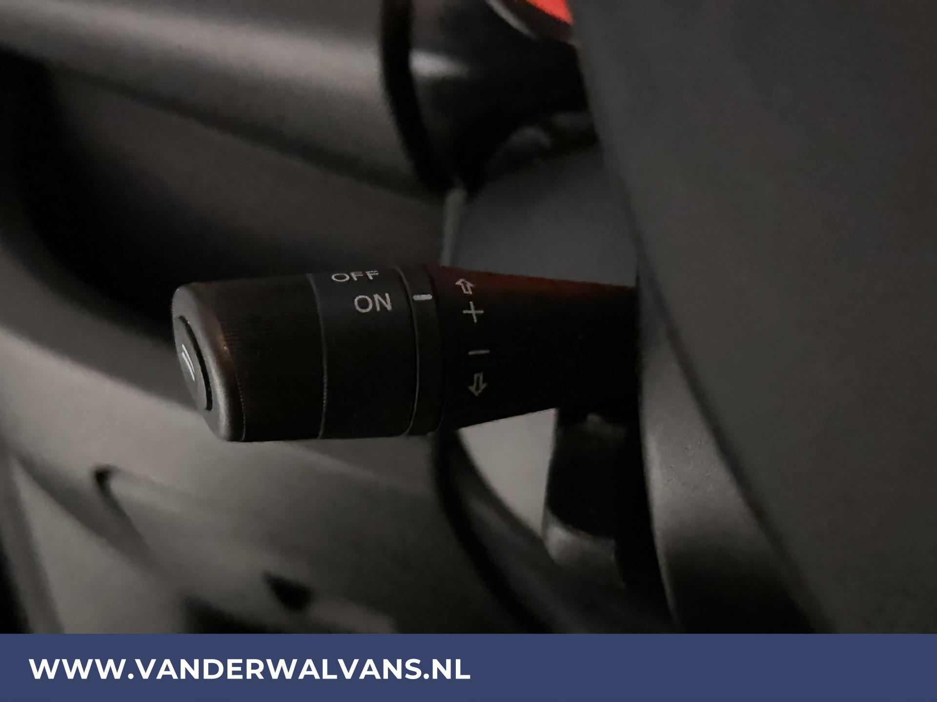 Foto 7 van Opel Combo 1.3 CDTi 96pk L2H1 Sport Euro6 Airco | Imperiaal | Navigatie | Lichtmetalen velgen