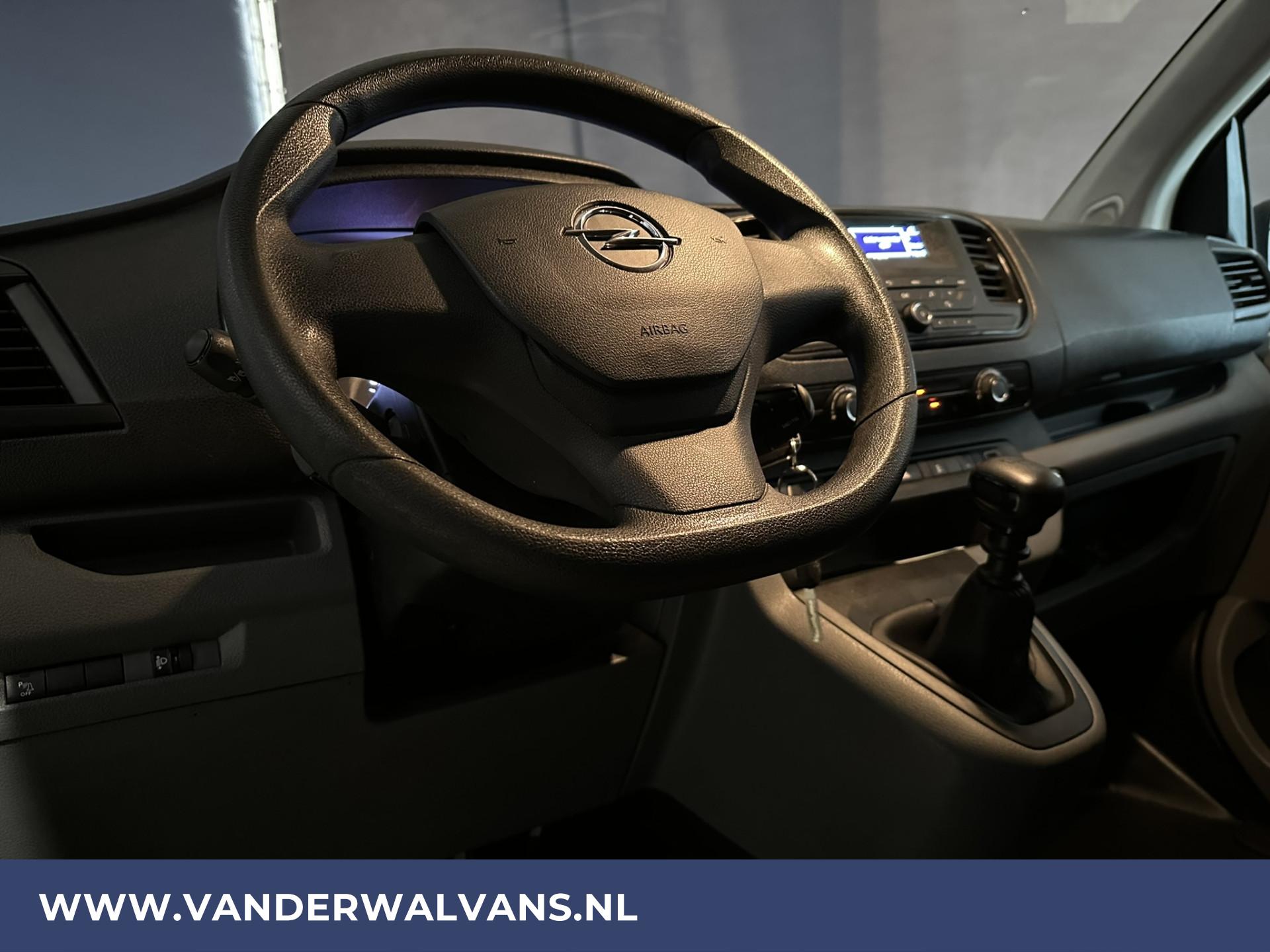 Foto 13 van Opel Vivaro 2.0 CDTI 123pk L3H1 XL Sport Euro6 Airco | 2500kg Trekhaak | Parkeersensoren