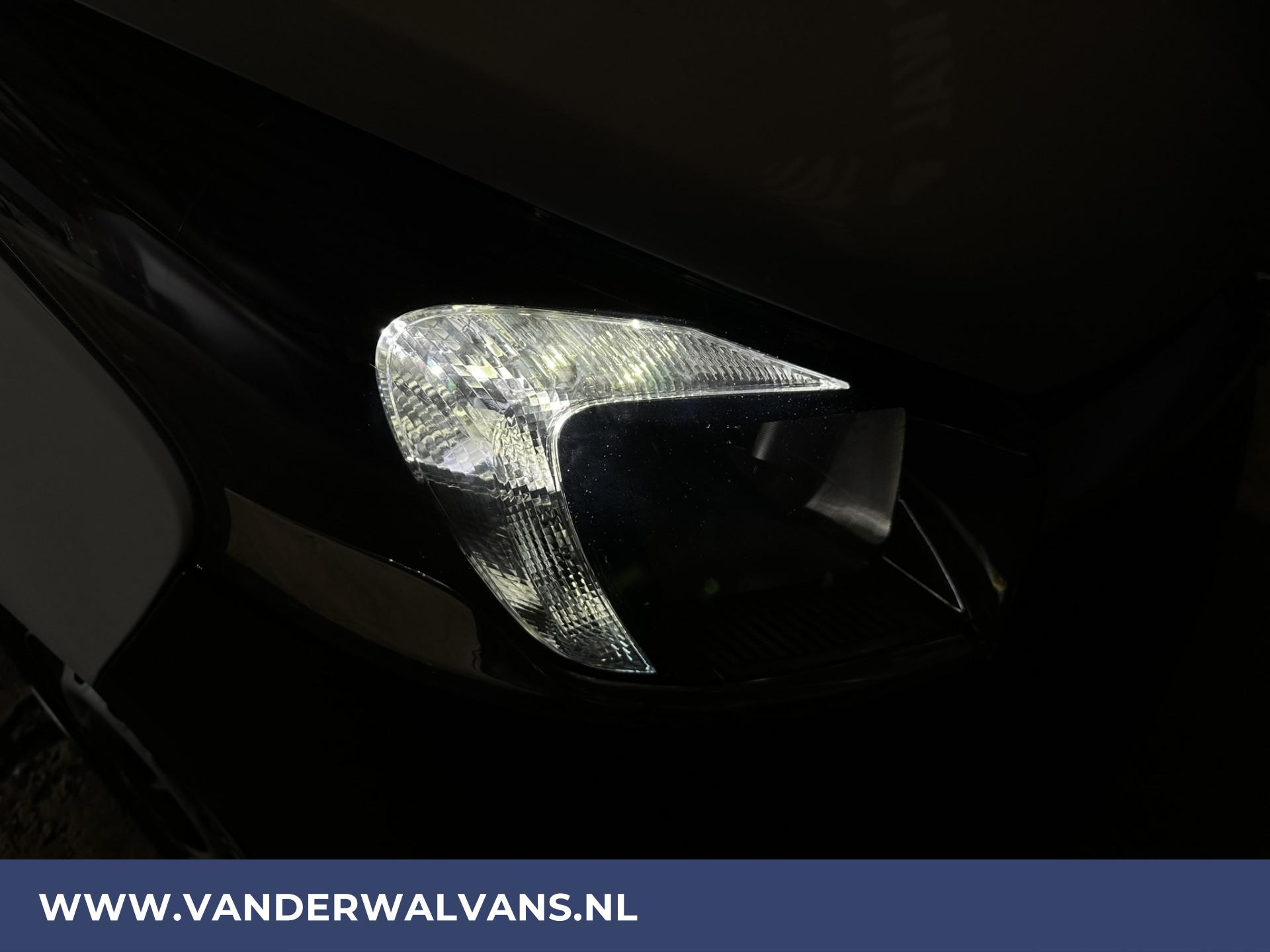 Foto 13 van Opel Vivaro 1.6 CDTI 125pk L2H1 Euro6 Airco | Navigatie | Trekhaak | Cruisecontrol | Parkeersensoren
