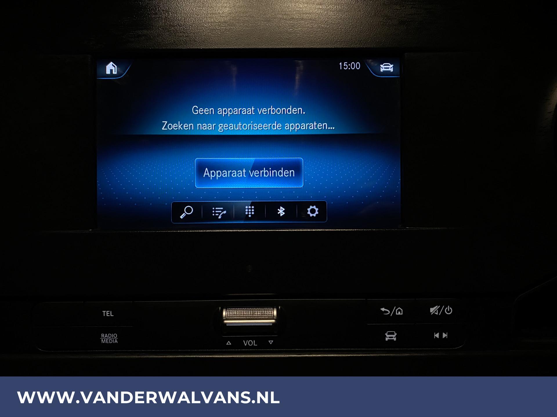 Foto 7 van Mercedes-Benz Sprinter 316 CDI 163pk Bakwagen Deuren Euro6 Airco | Apple Carplay | 1025kg laadvermogen