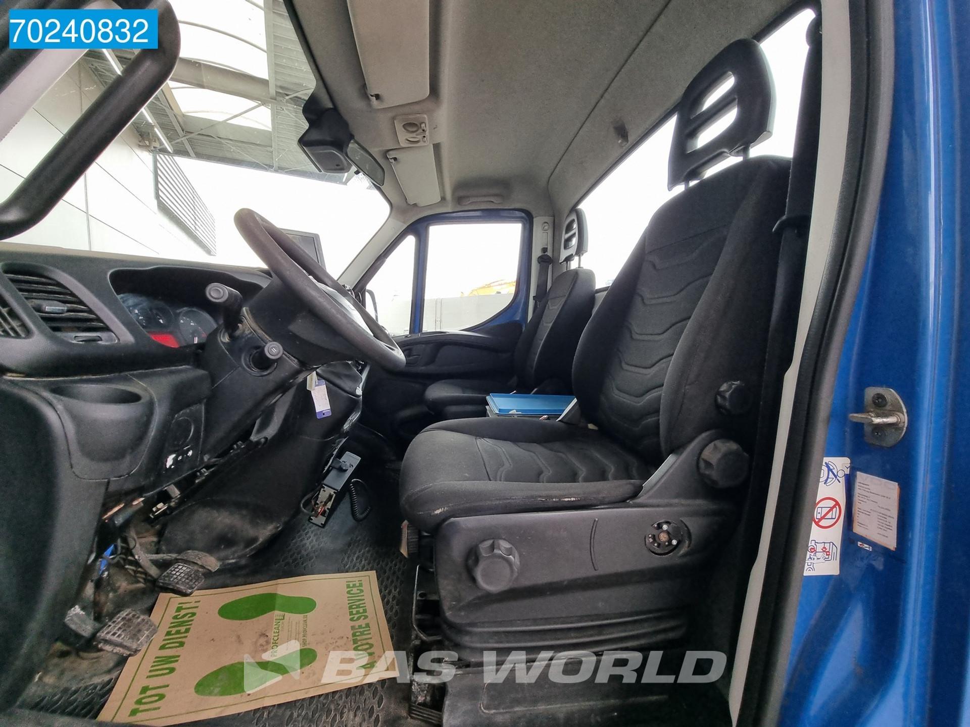 Foto 11 van Iveco Daily 70C21 3.0L 210PK 375cm wheelbase Luchtvering Chassis Cabine Fahrgestell Platform Airco Cruise control
