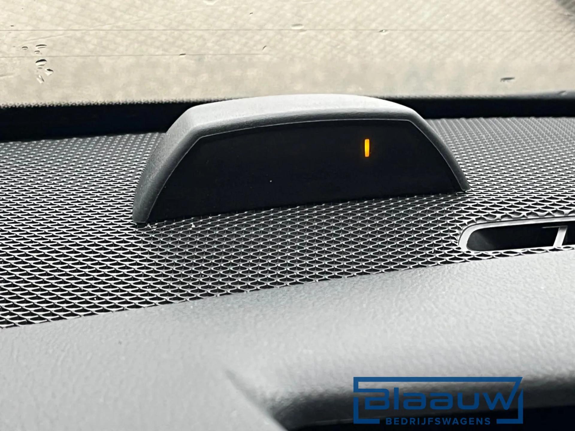 Foto 13 van Mercedes-Benz Vito 114 CDI Automaat | Lang Trekhaak | Camera | 2020 Euro6