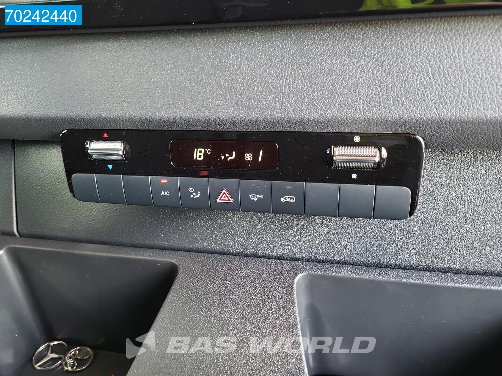 Foto 16 van Mercedes-Benz Sprinter 519 CDI Automaat L2H2 10''Navi Camera Airco Cruise LED Euro6 m3 Airco Cruise control