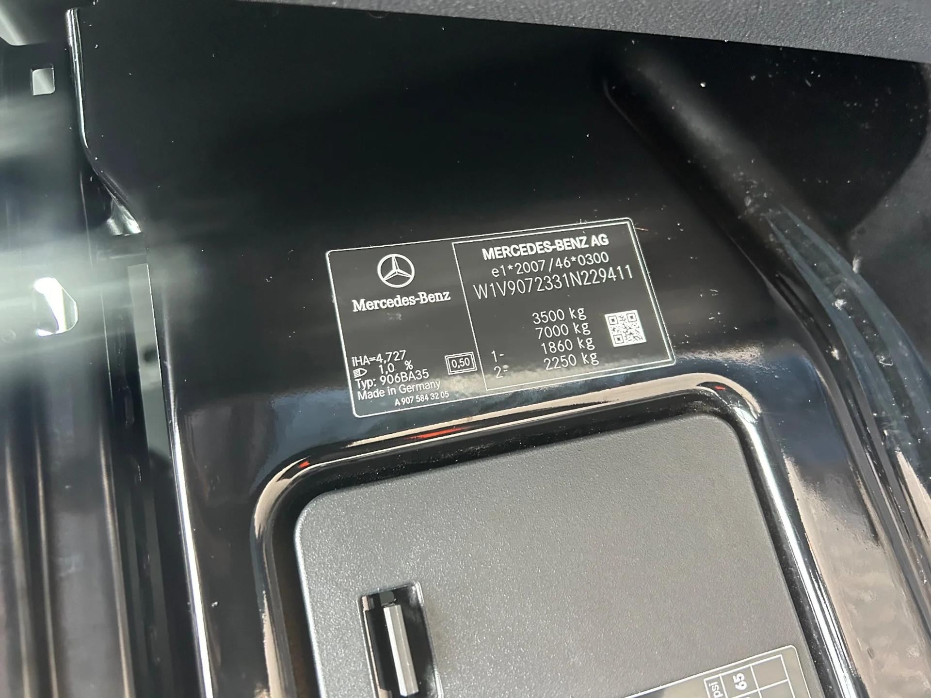 Foto 11 van Mercedes-Benz Sprinter 317CDI Dubbelcabine Openlaadbak Airco 3500KG Trekhaak