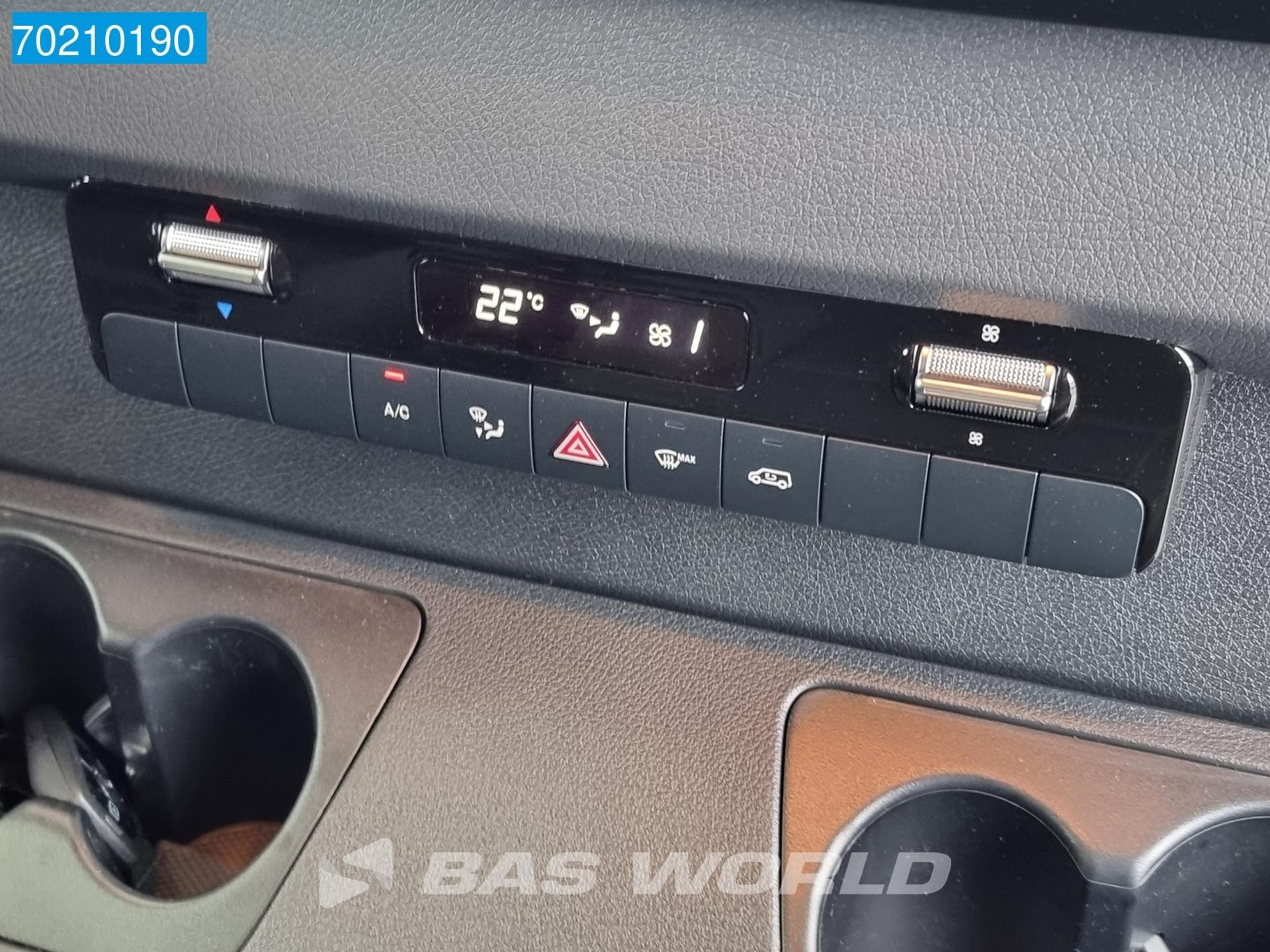 Foto 15 van Mercedes-Benz Sprinter 317 CDI Automaat NL laadbak Dhollandia laadklep LED Navi 10''MBUX Bakwagen Meubelbak Koffer Airco Cruise control