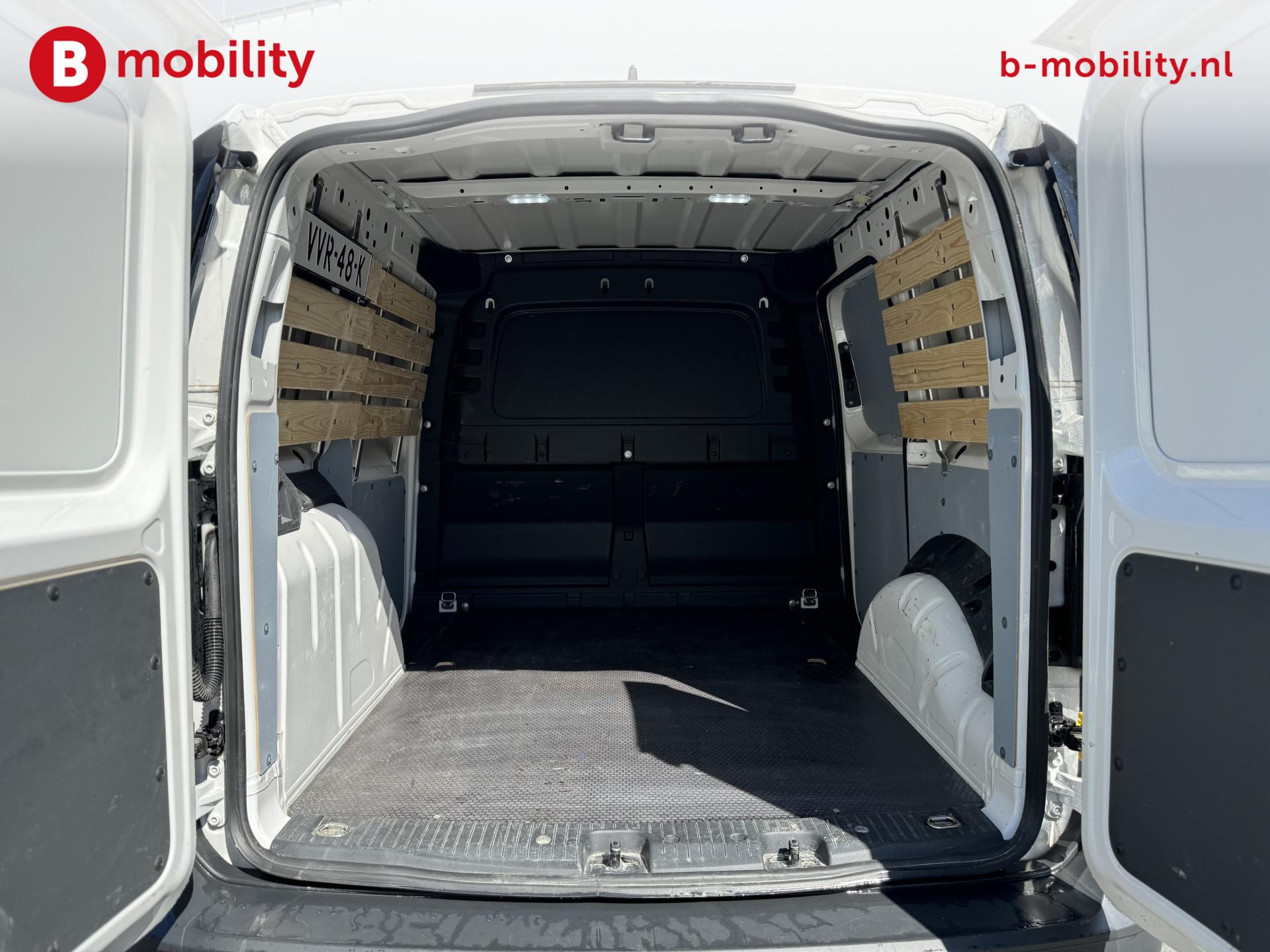 Foto 9 van Volkswagen Caddy Cargo 2.0 TDI Comfort Apple CarPlay