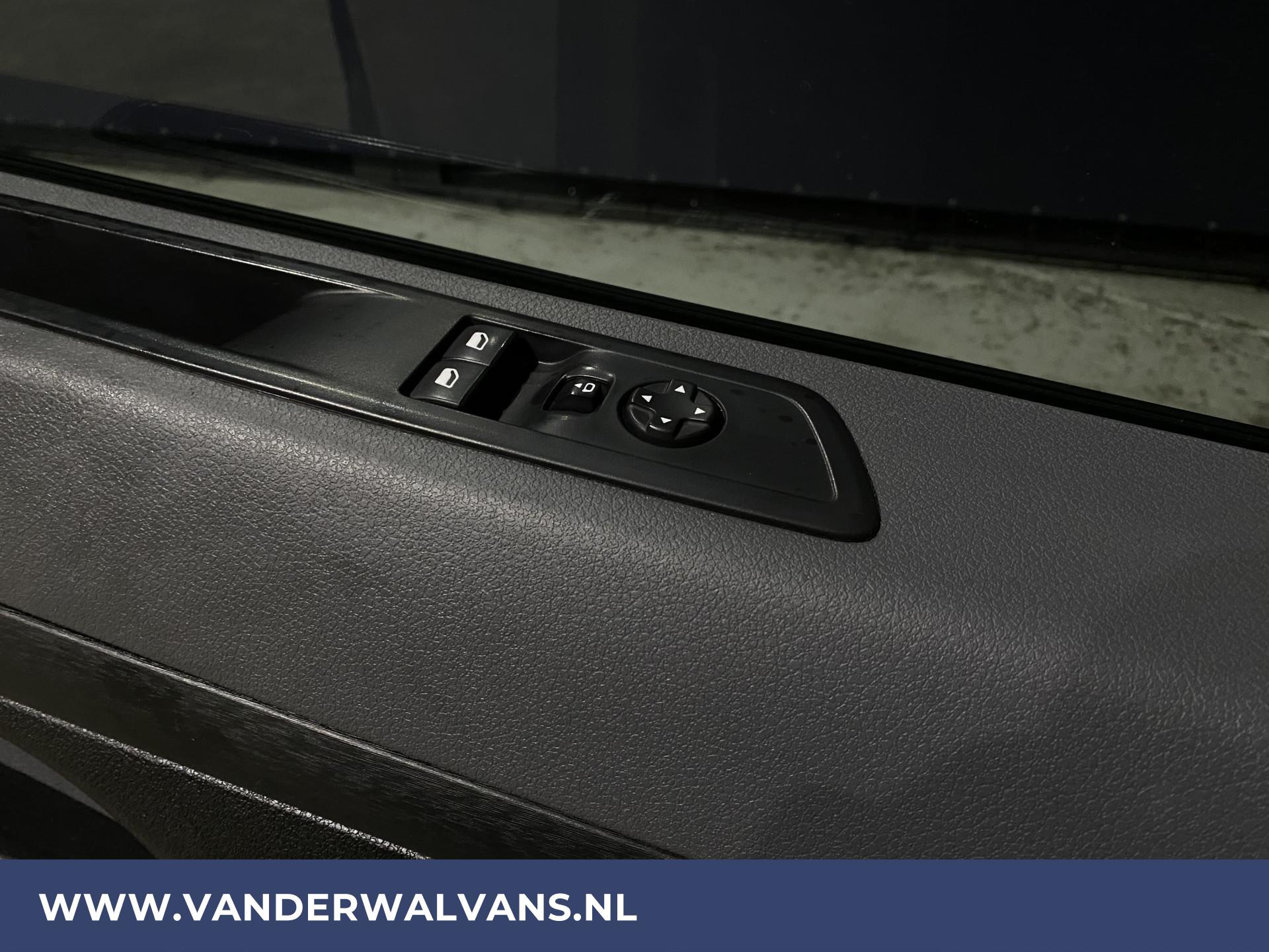 Foto 17 van Opel Vivaro 2.0 CDTI 120pk L2H1 Euro6 Airco | Bumpers in kleur | Navigatie | 2500kg trekhaak