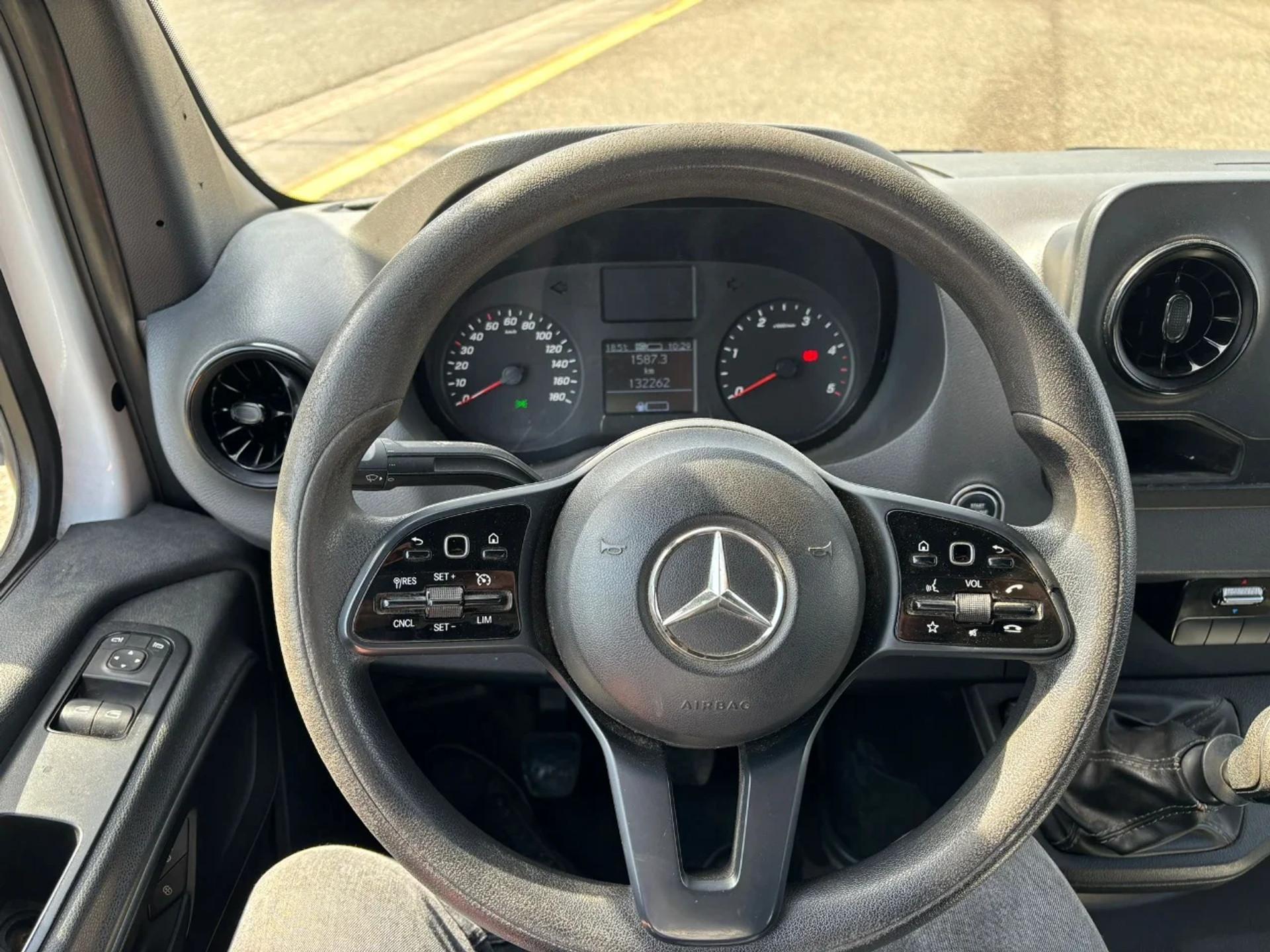 Foto 14 van Mercedes-Benz Sprinter 311CDI Dubbelcabine Openlaadbak Airco Cruise control Trekhaak Apple Carplay