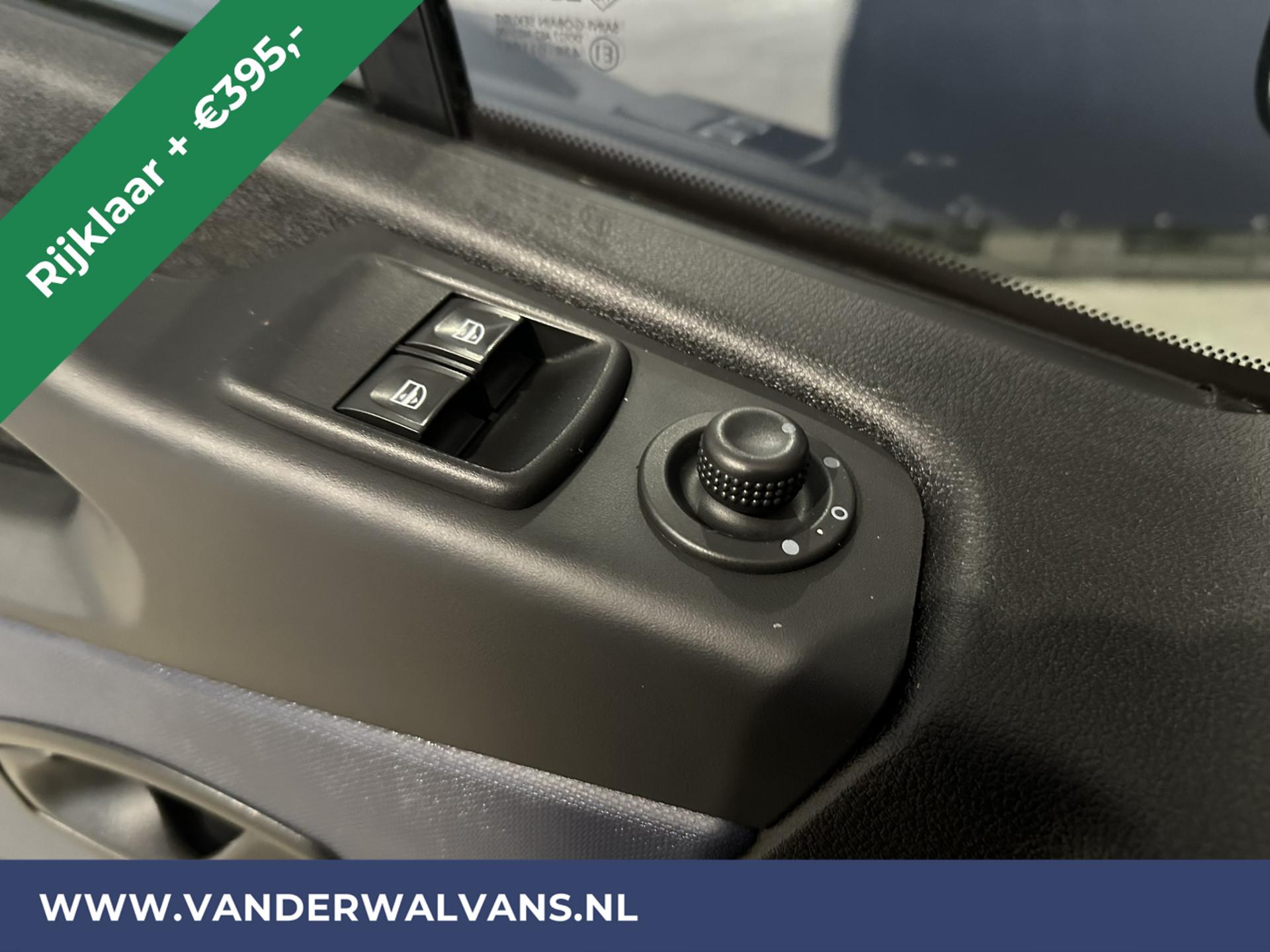 Foto 18 van Opel Vivaro 1.6 CDTI 125pk L1H1 Euro6 *Rijklaar* Airco | Camera | Navigatie | Trekhaak | LED