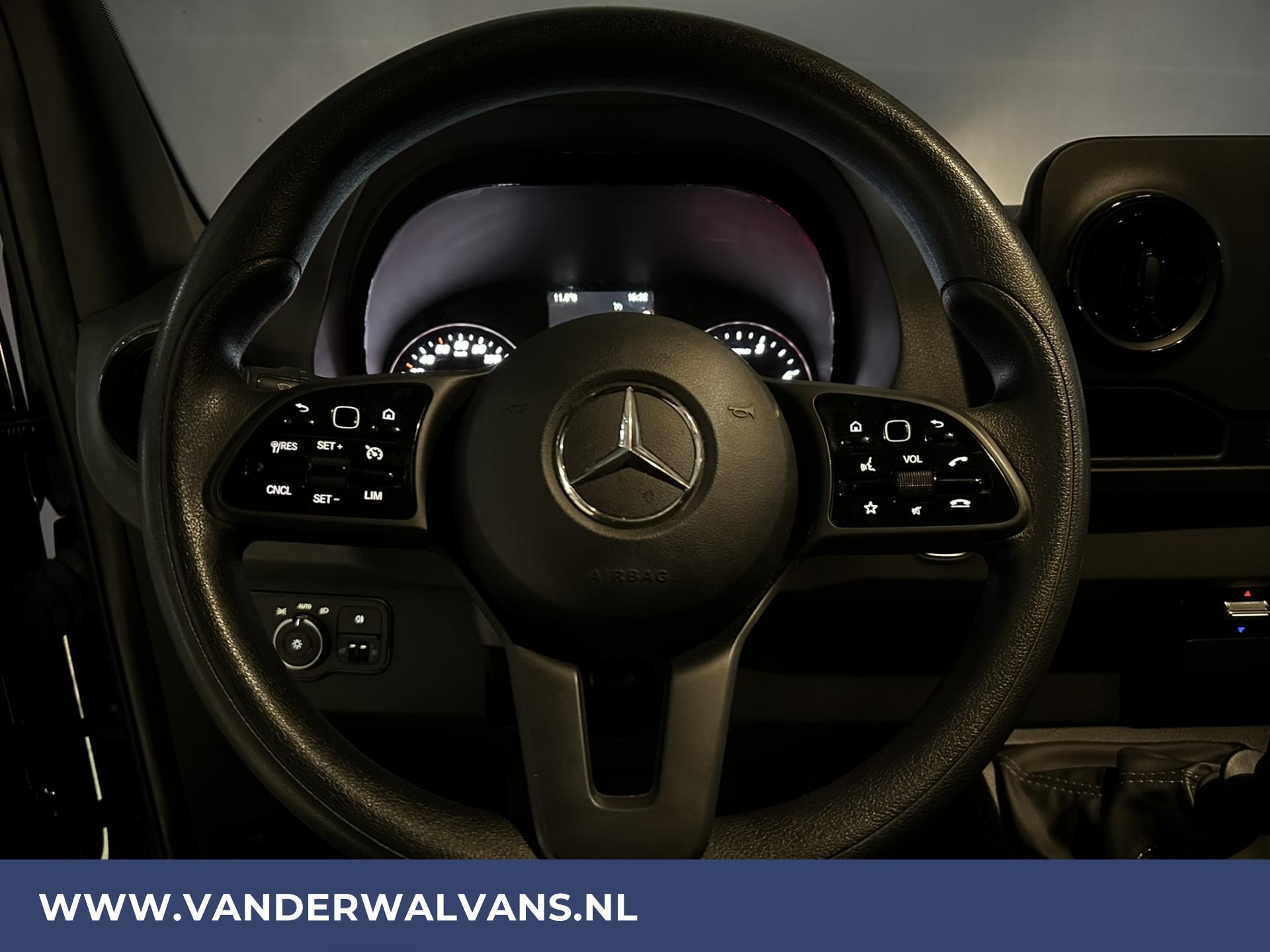 Foto 8 van Mercedes-Benz Sprinter 317 CDI 170pk L3H2 Euro6 Airco | Camera | Apple Carplay | Cruisecontrol