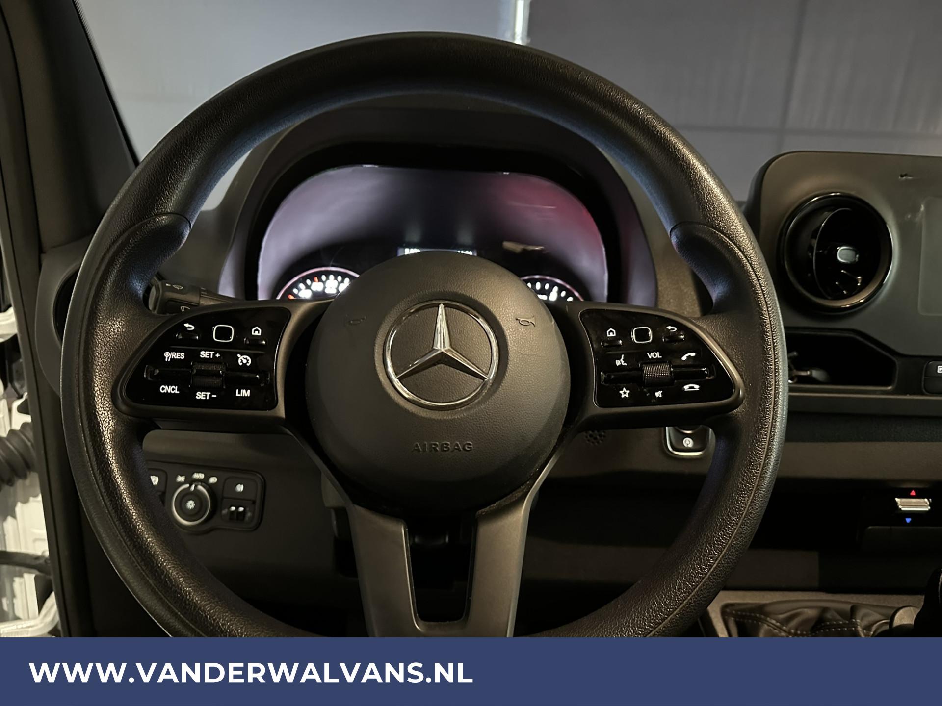 Foto 7 van Mercedes-Benz Sprinter 317 CDI 170pk L2H2 Euro6 Airco | Camera | Apple Carplay | Cruisecontrol