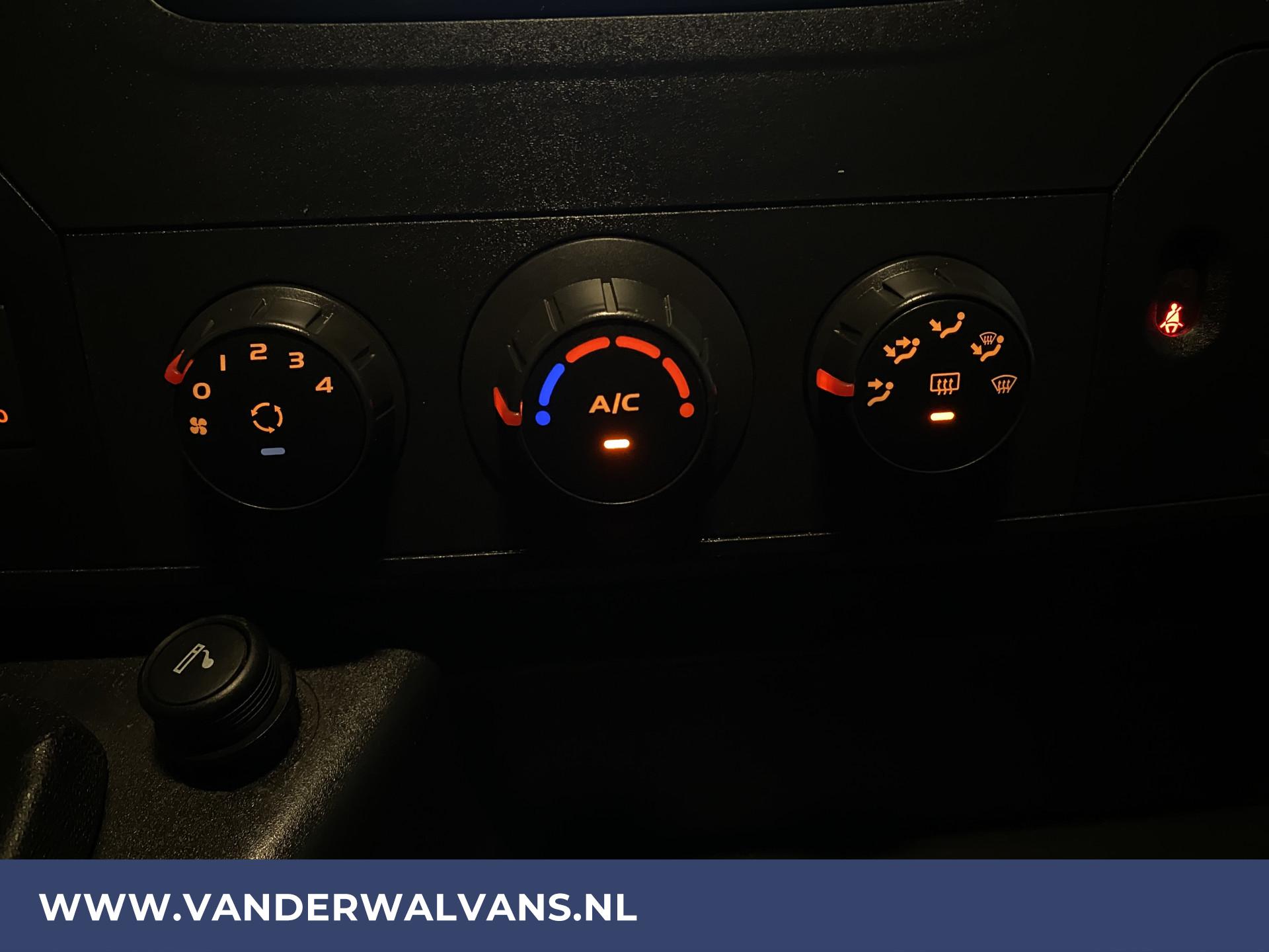 Foto 4 van Opel Movano 2.3 CDTI 164pk L3H2 Dubbel lucht Euro6 Airco | Omvormer | 3500kg Trekhaak | Imperiaal | Trap