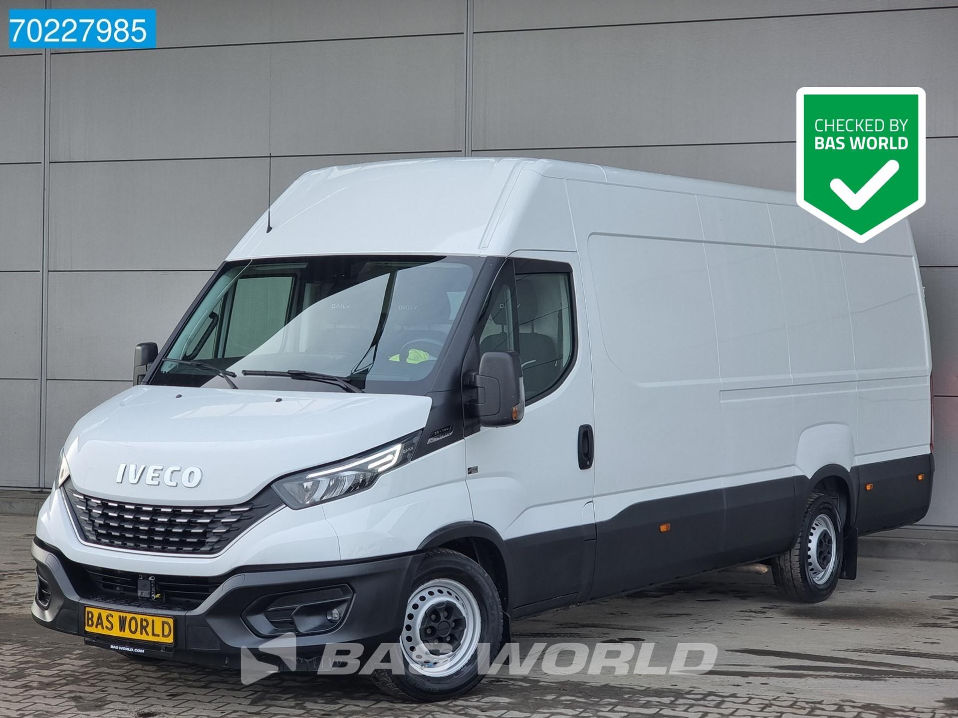 Foto 1 van Iveco Daily 35S14 Automaat Luchtvering ACC Camera LED Airco L3H2 L4H2 16m3 Airco