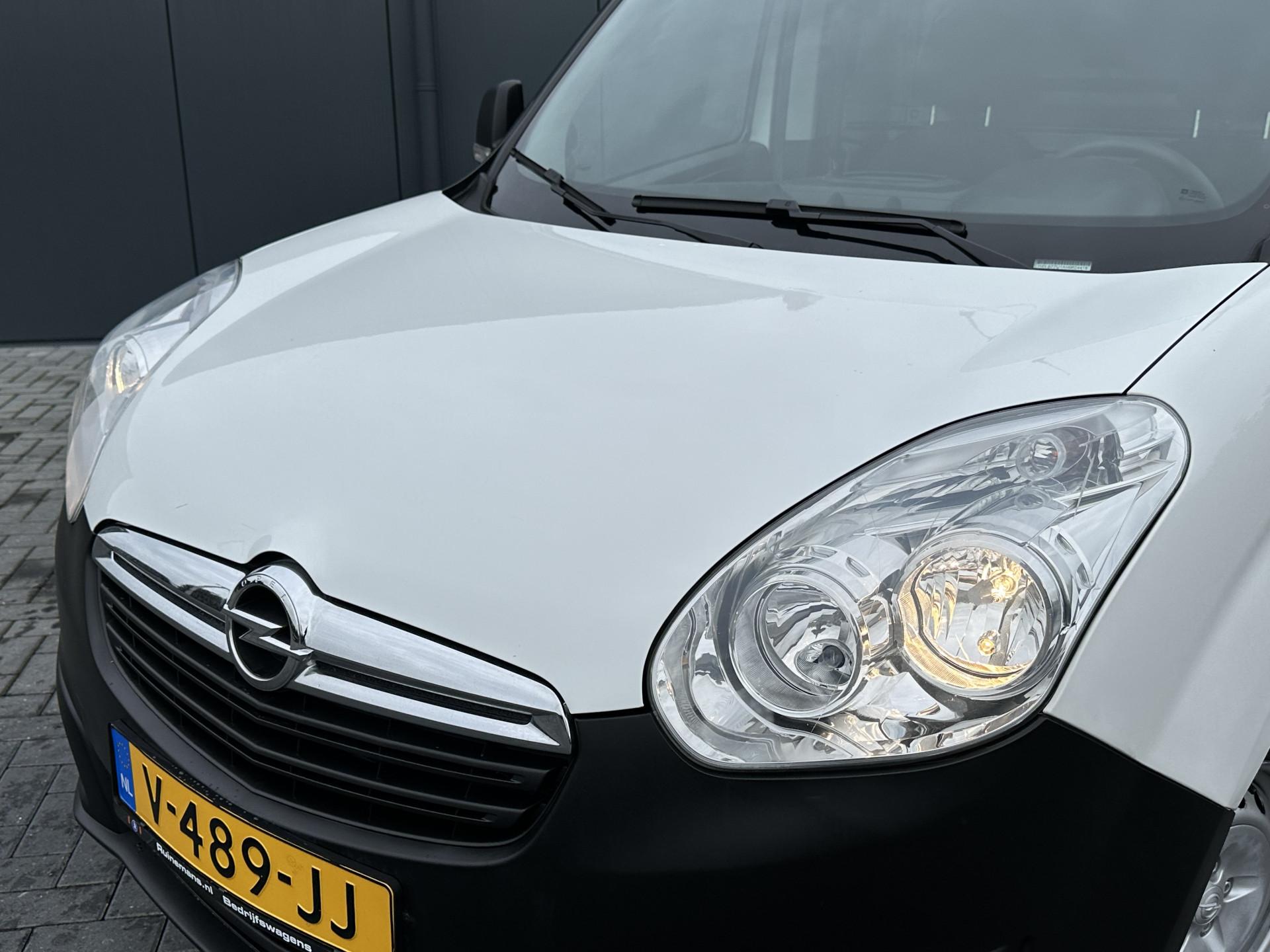 Foto 11 van Opel Combo 1.3 CDTi 100 PK EURO 6 / L1H1 / IMPERIAAL / AIRCO / 86.440 KM / NETTE BUS / SCHUIFDEUR