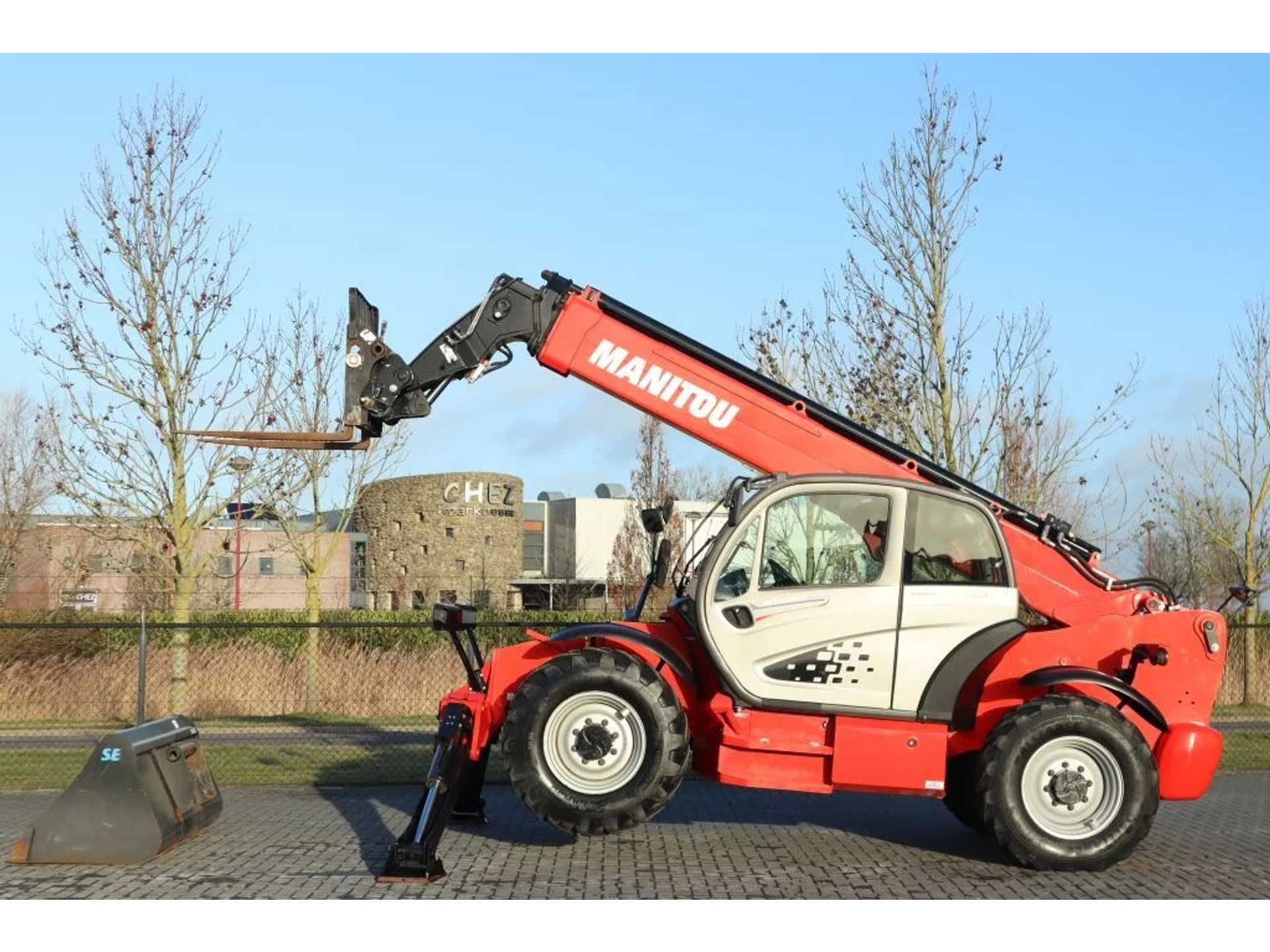 Manitou MT 1440 EASY | FORKS | BUCKET | GOOD CONDITION
