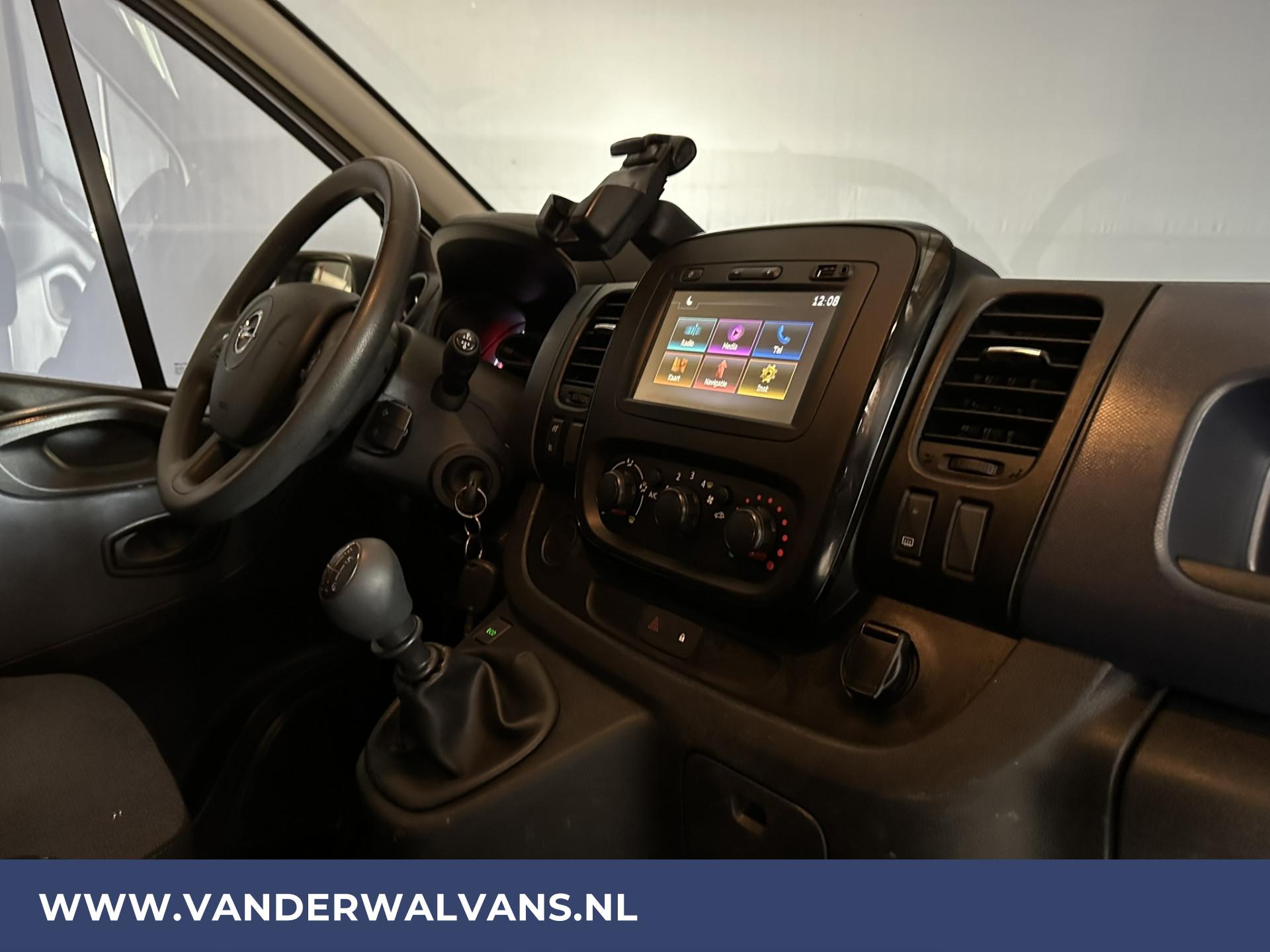 Foto 12 van Opel Vivaro 1.6 CDTI 122pk L2H1 Euro6 Airco | Navigatie | Trekhaak | Cruisecontrol