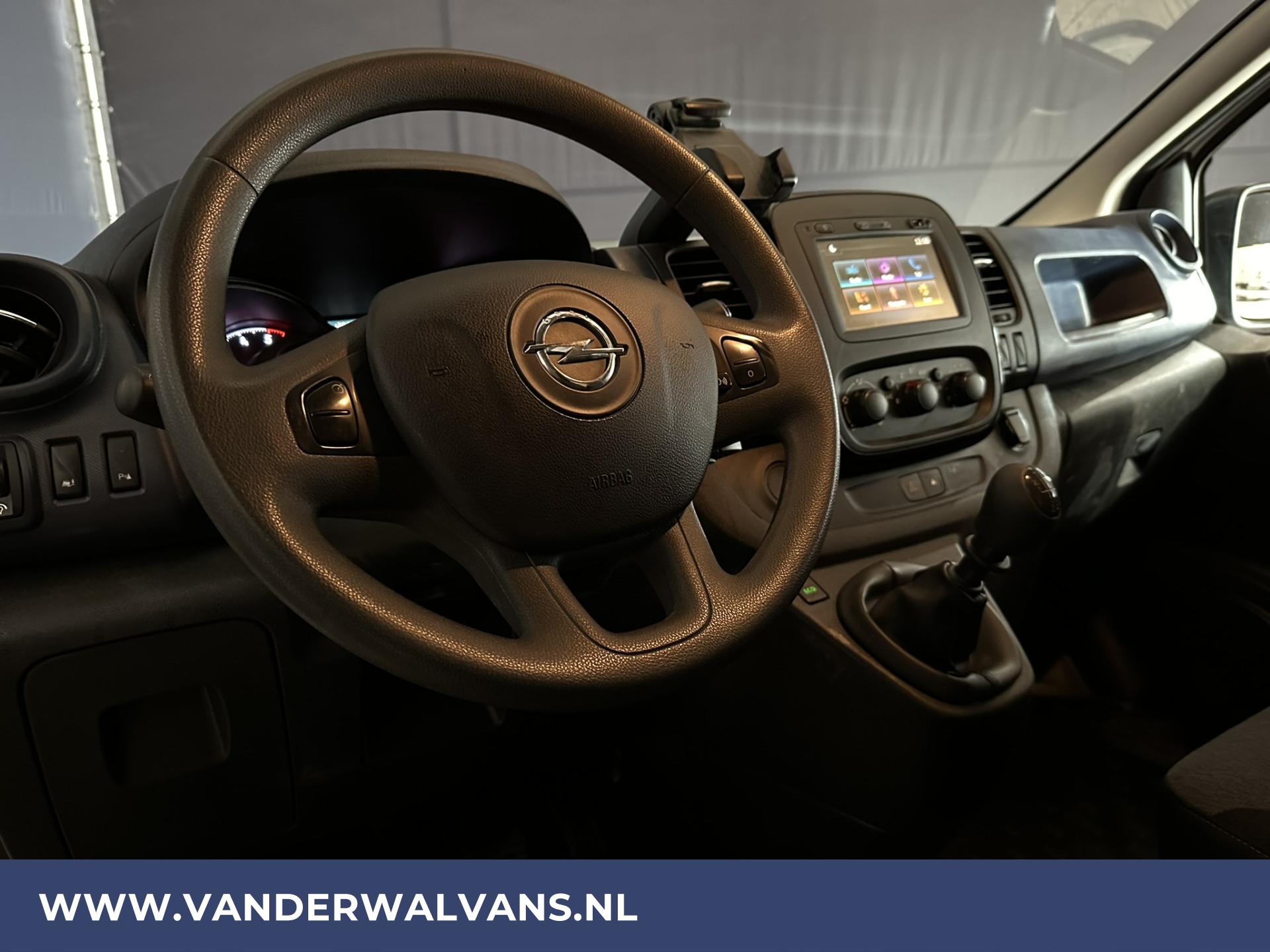 Foto 13 van Opel Vivaro 1.6 CDTI 122pk L2H1 Euro6 Airco | Navigatie | Trekhaak | Cruisecontrol