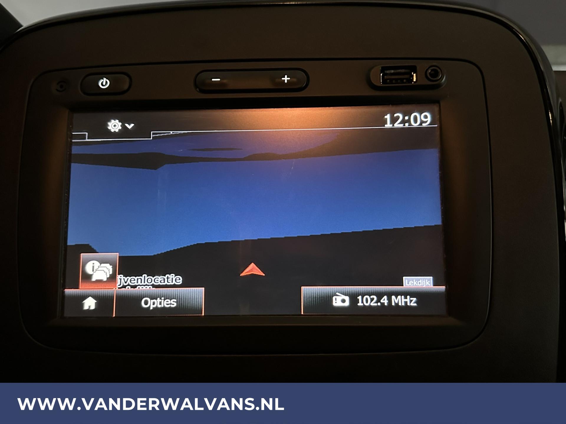 Foto 5 van Opel Vivaro 1.6 CDTI 122pk L2H1 Euro6 Airco | Navigatie | Trekhaak | Cruisecontrol