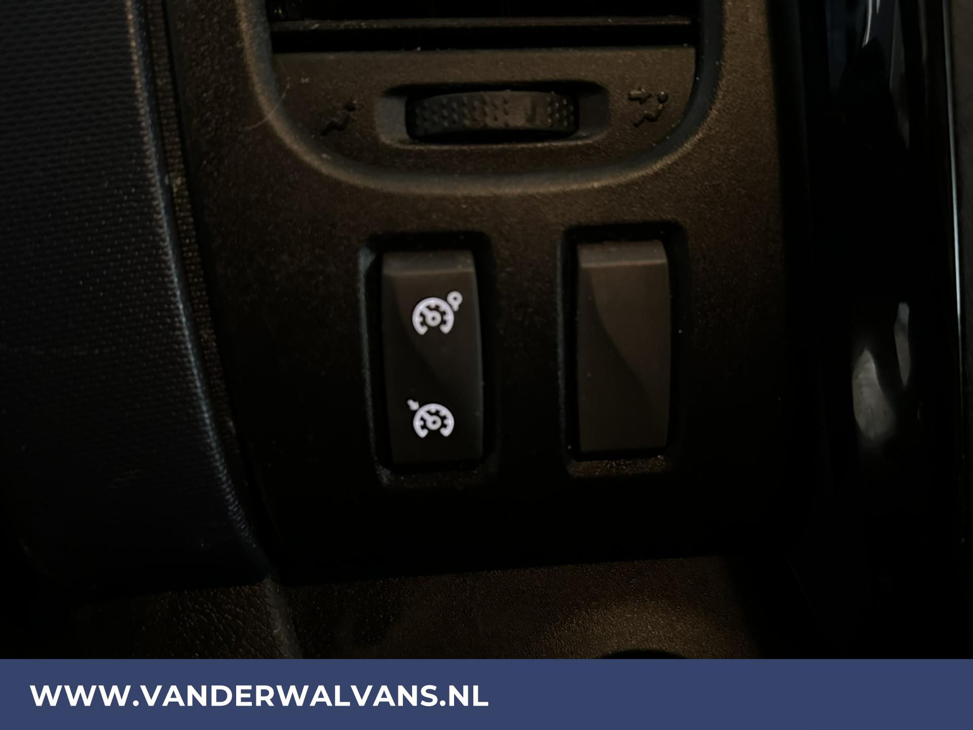 Foto 6 van Opel Vivaro 1.6 CDTI 122pk L2H1 Euro6 Airco | Navigatie | Trekhaak | Cruisecontrol