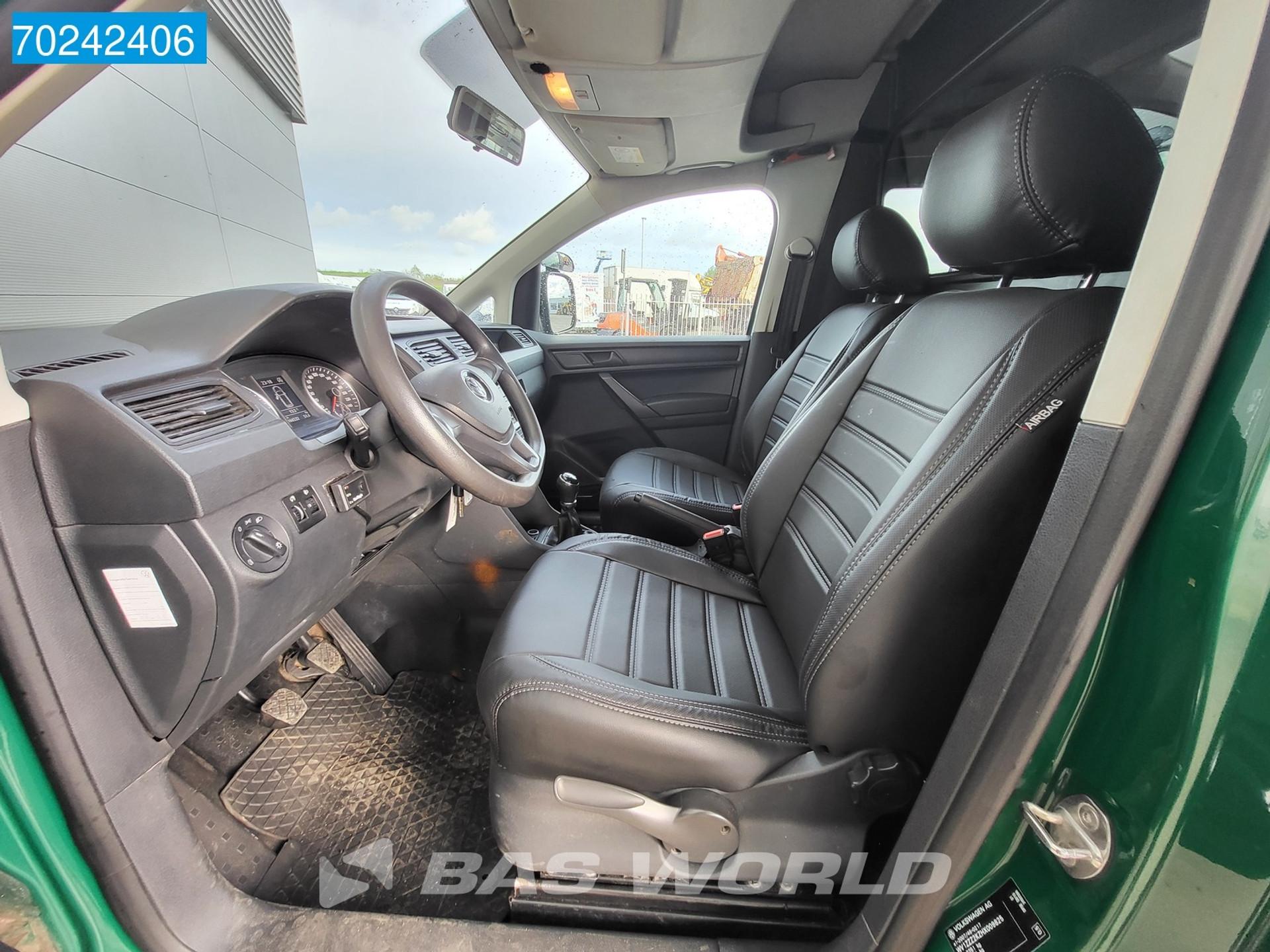 Foto 13 van Volkswagen Caddy 2.0TDI 122PK 4-Motion 4x4 Airco Cruise Trekhaak Euro6 Allrad 4WD 3m3 Airco Trekhaak Cruise control