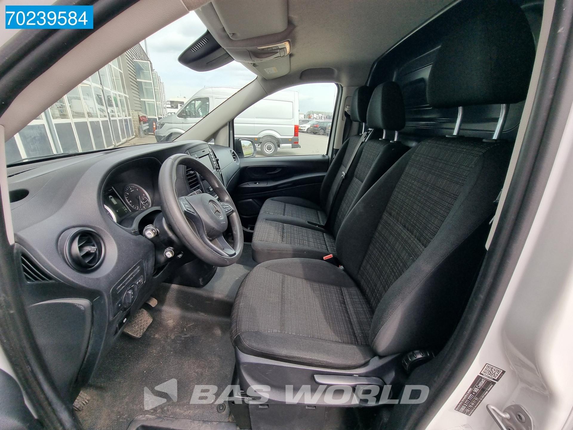 Foto 11 van Mercedes-Benz Vito 114 Automaat L1H1 Airco Cruise Euro6 Kompakt 5m3 Airco Cruise control