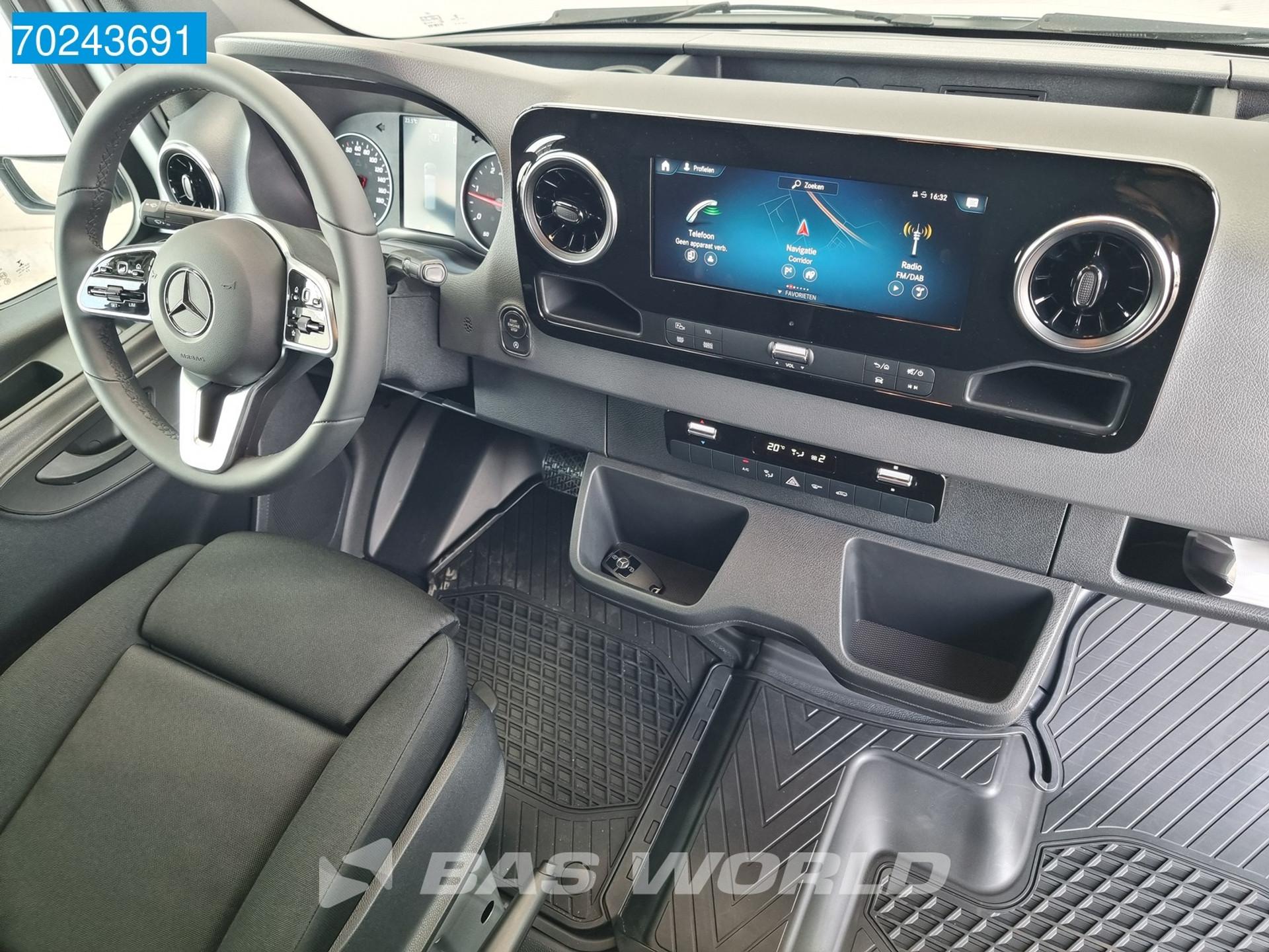 Foto 12 van Mercedes-Benz Sprinter 319 CDI Automaat L3H2 10''Navi Airco Cruise LED Camera 14m3 Airco Cruise control