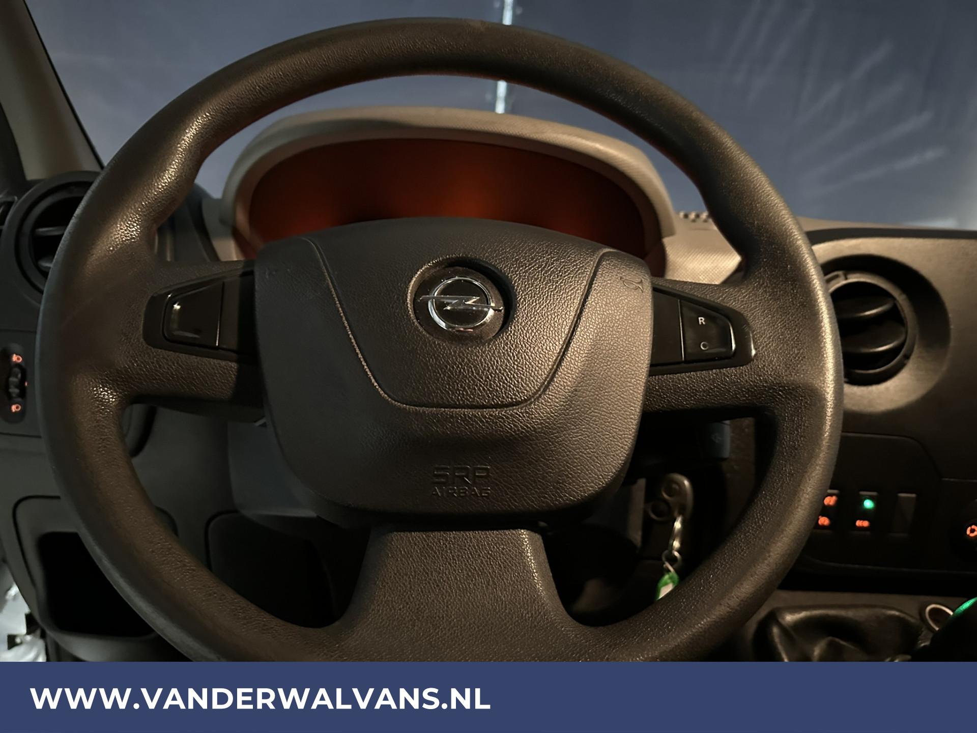 Foto 9 van Opel Movano 2.3 CDTI 131pk L2H2 Euro6 Airco | Imperiaal | Navigatie | 2500kg Trekhaak |