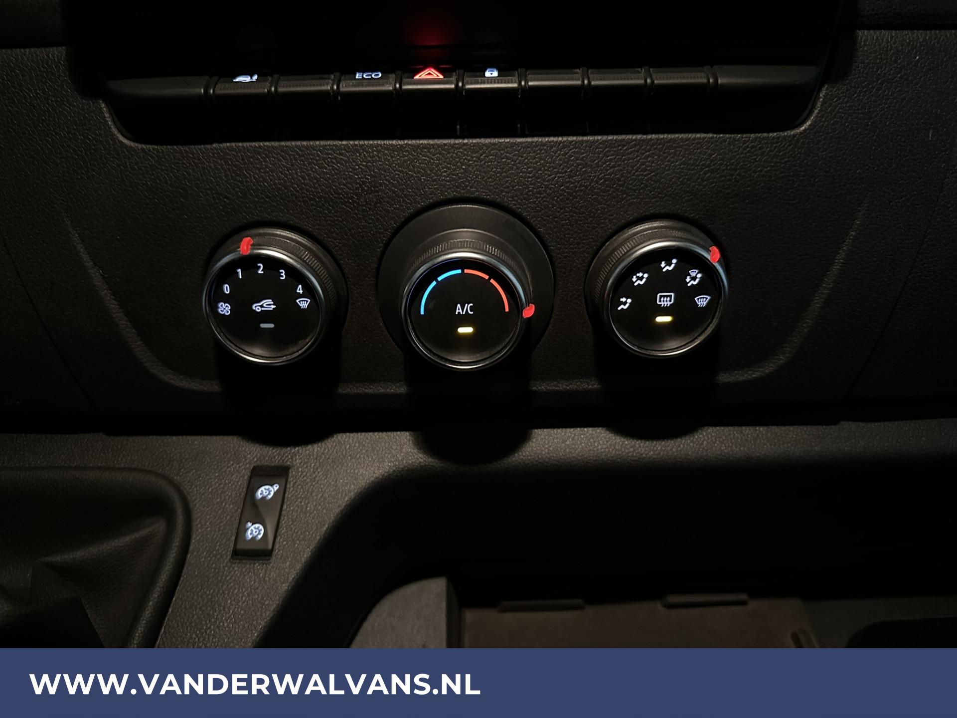 Foto 11 van Renault Master 2.3 dCi 136pk L3H2 Euro6 Airco | Navigatie | Camera | Sidebars | Cruisecontrol
