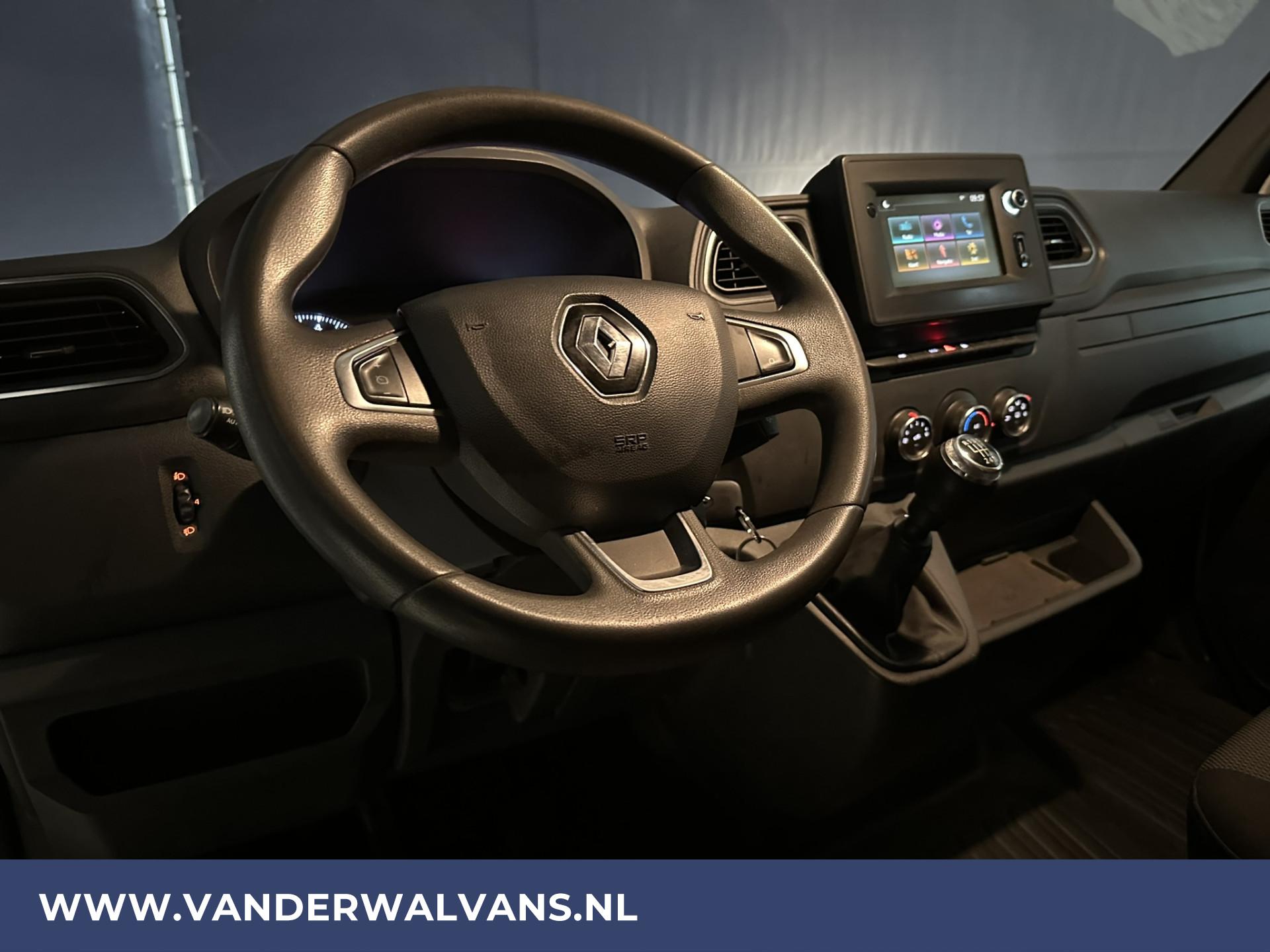 Foto 9 van Renault Master 2.3 dCi 136pk L3H2 Euro6 Airco | Navigatie | Camera | Sidebars | Cruisecontrol