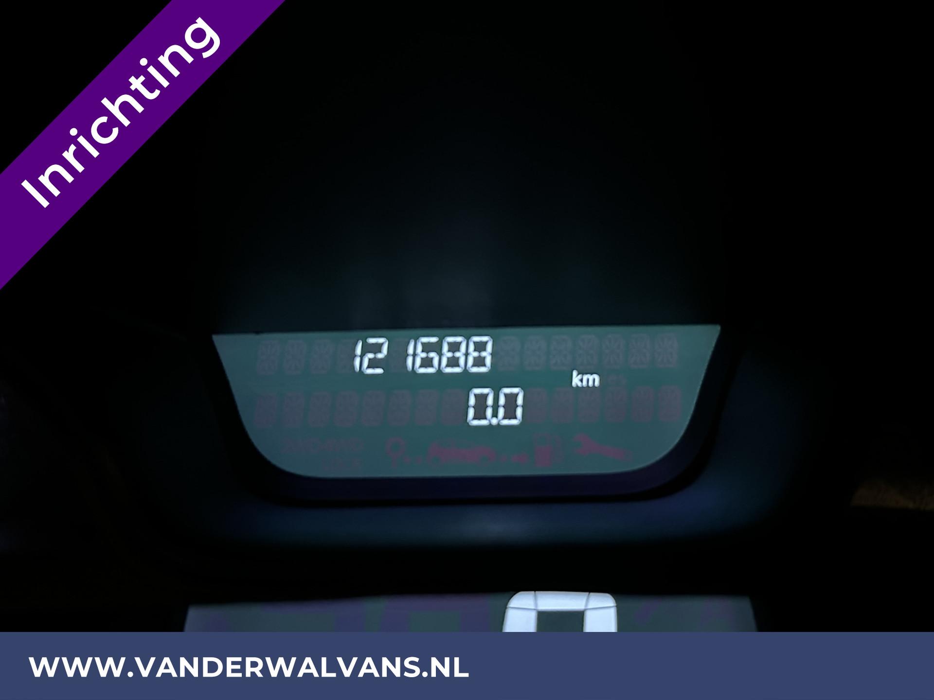 Foto 20 van Opel Vivaro 1.6 CDTI 122pk L2H1 inrichting Euro6 Airco | Imperiaal | Navigatie | Trekhaak