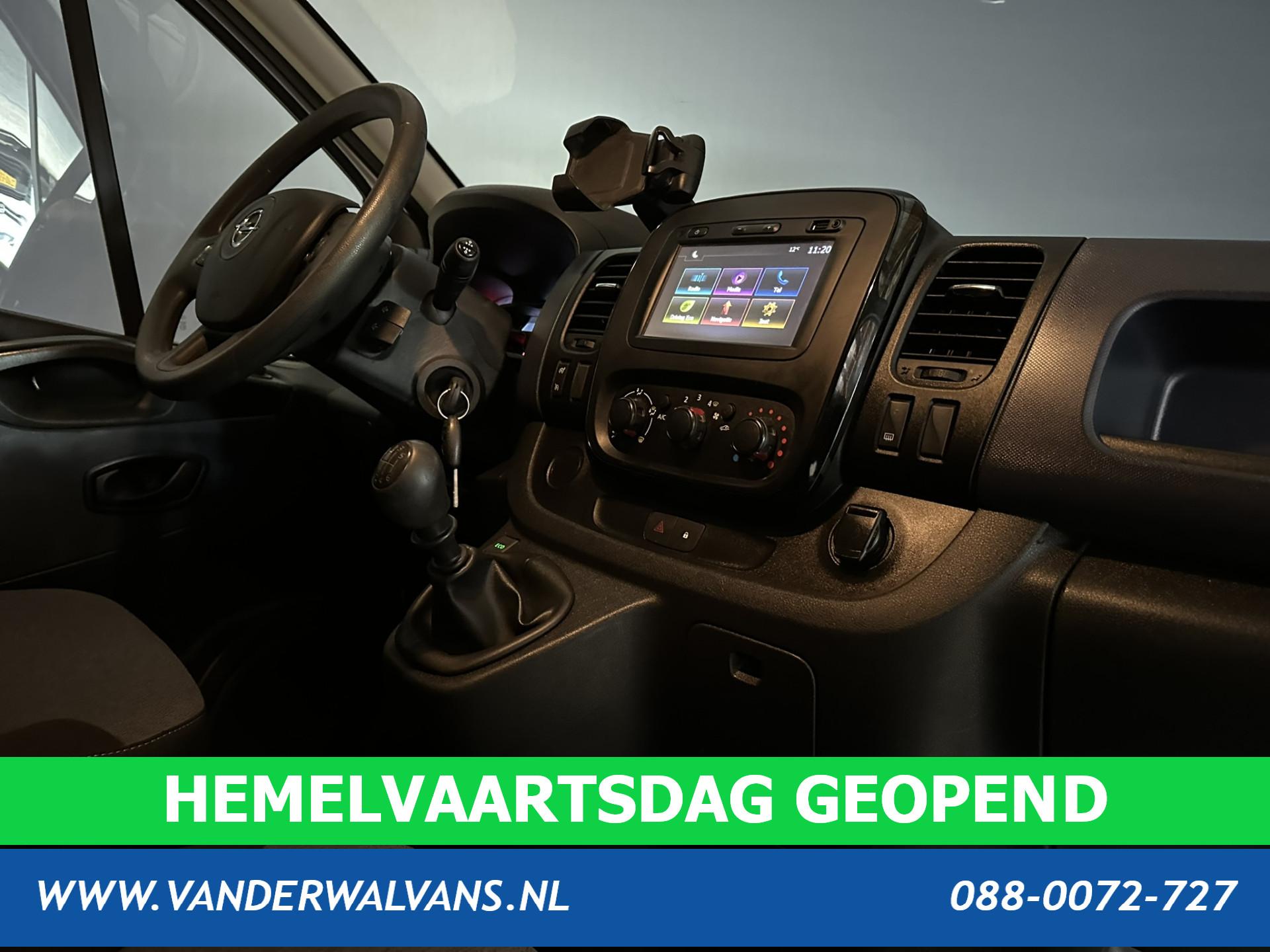 Foto 14 van Opel Vivaro 1.6 CDTI L2H1 inrichting Euro6 Airco | Imperiaal | Trekhaak | Navigatie | Camera