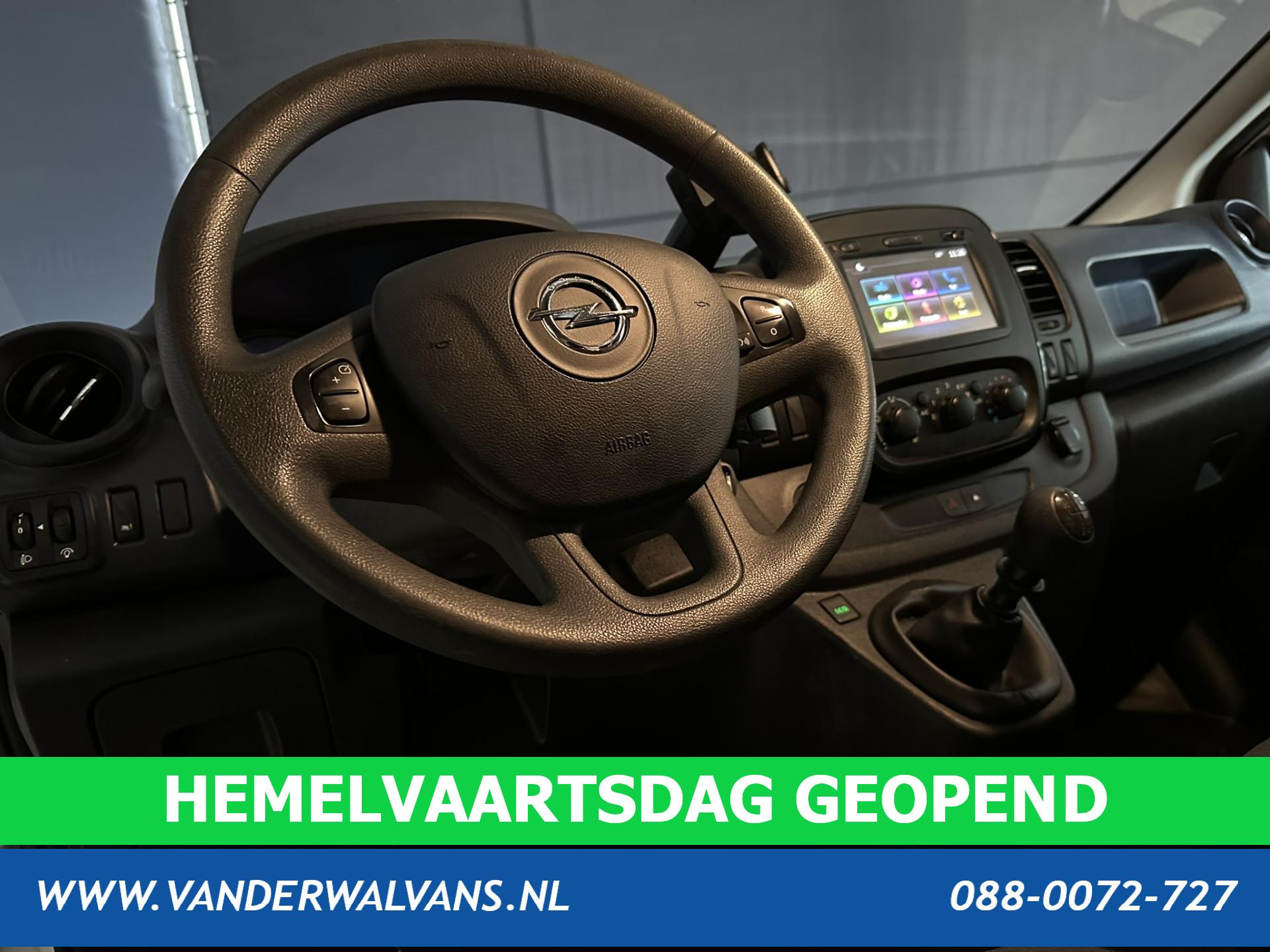 Foto 15 van Opel Vivaro 1.6 CDTI L2H1 inrichting Euro6 Airco | Imperiaal | Trekhaak | Navigatie | Camera