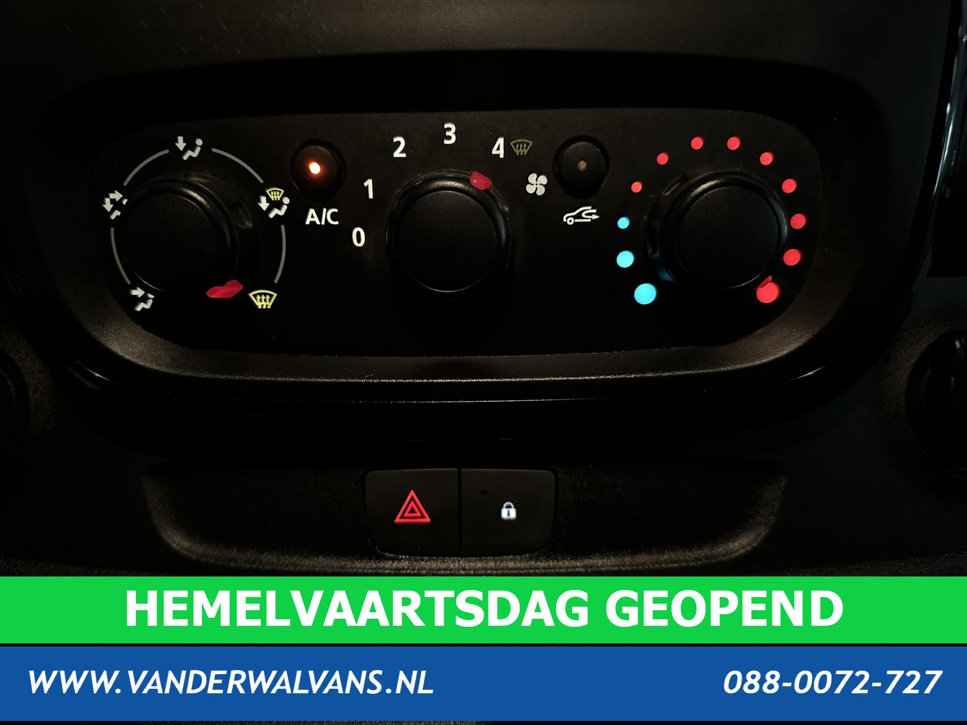 Foto 4 van Opel Vivaro 1.6 CDTI L2H1 inrichting Euro6 Airco | Imperiaal | Trekhaak | Navigatie | Camera
