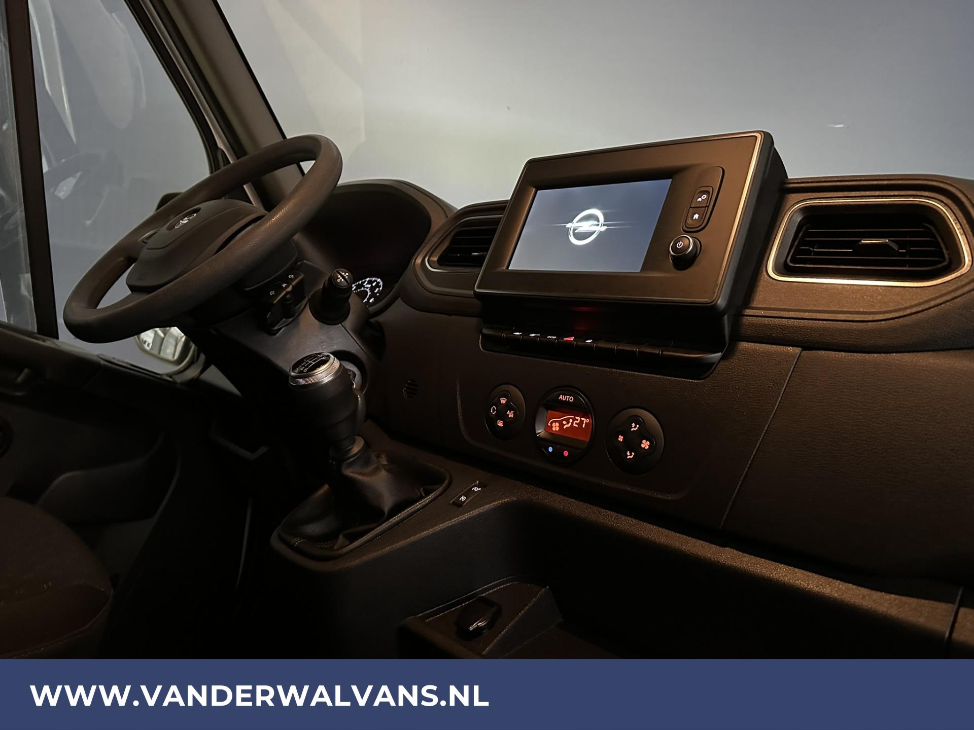 Foto 14 van Opel Movano 2.3 Turbo 150pk L2H2 Euro6 Airco | Navigatie | Camera | Trekhaak | LED