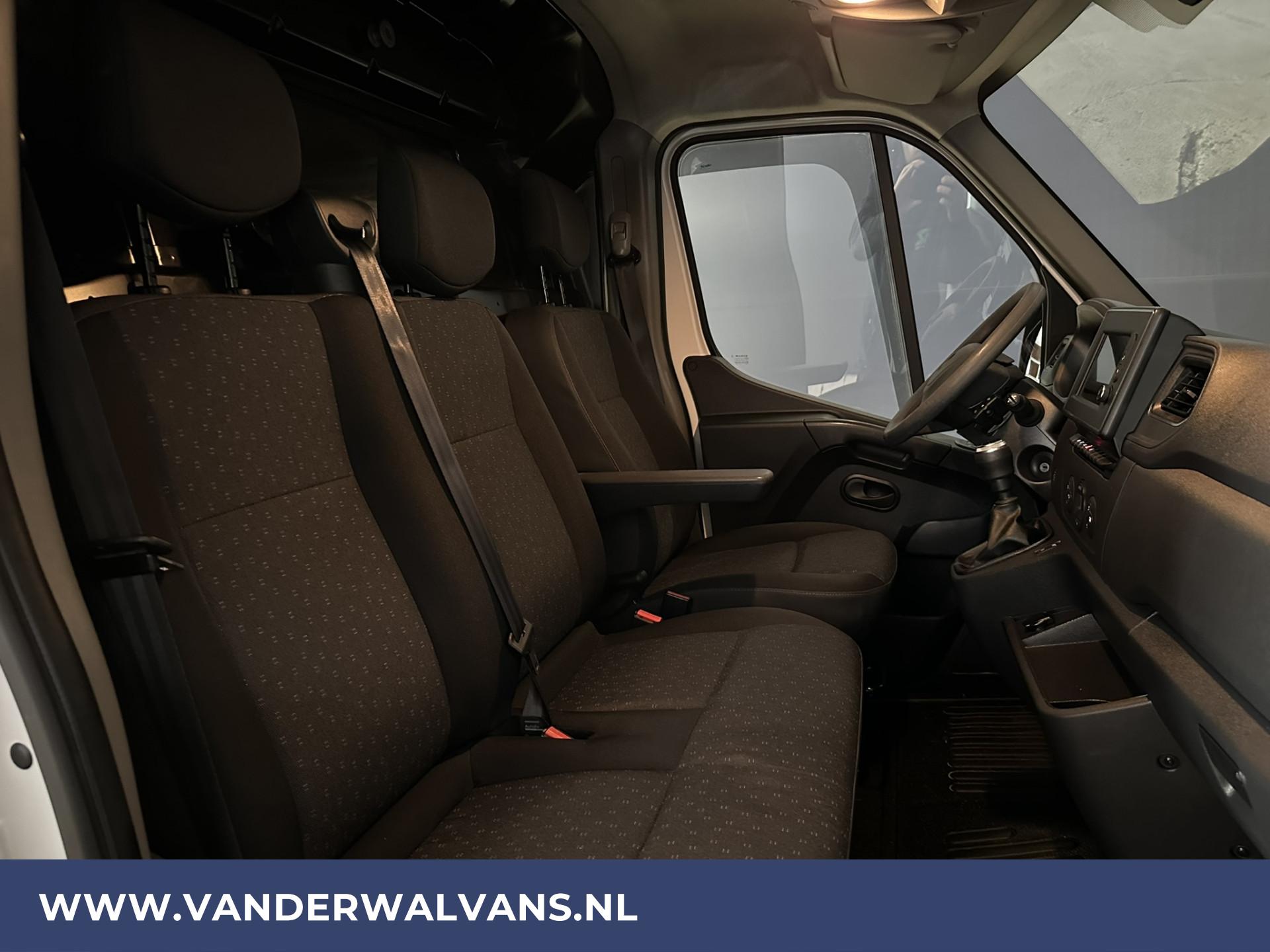Foto 9 van Opel Movano 2.3 Turbo 150pk L2H2 Euro6 Airco | Navigatie | Camera | Trekhaak | LED