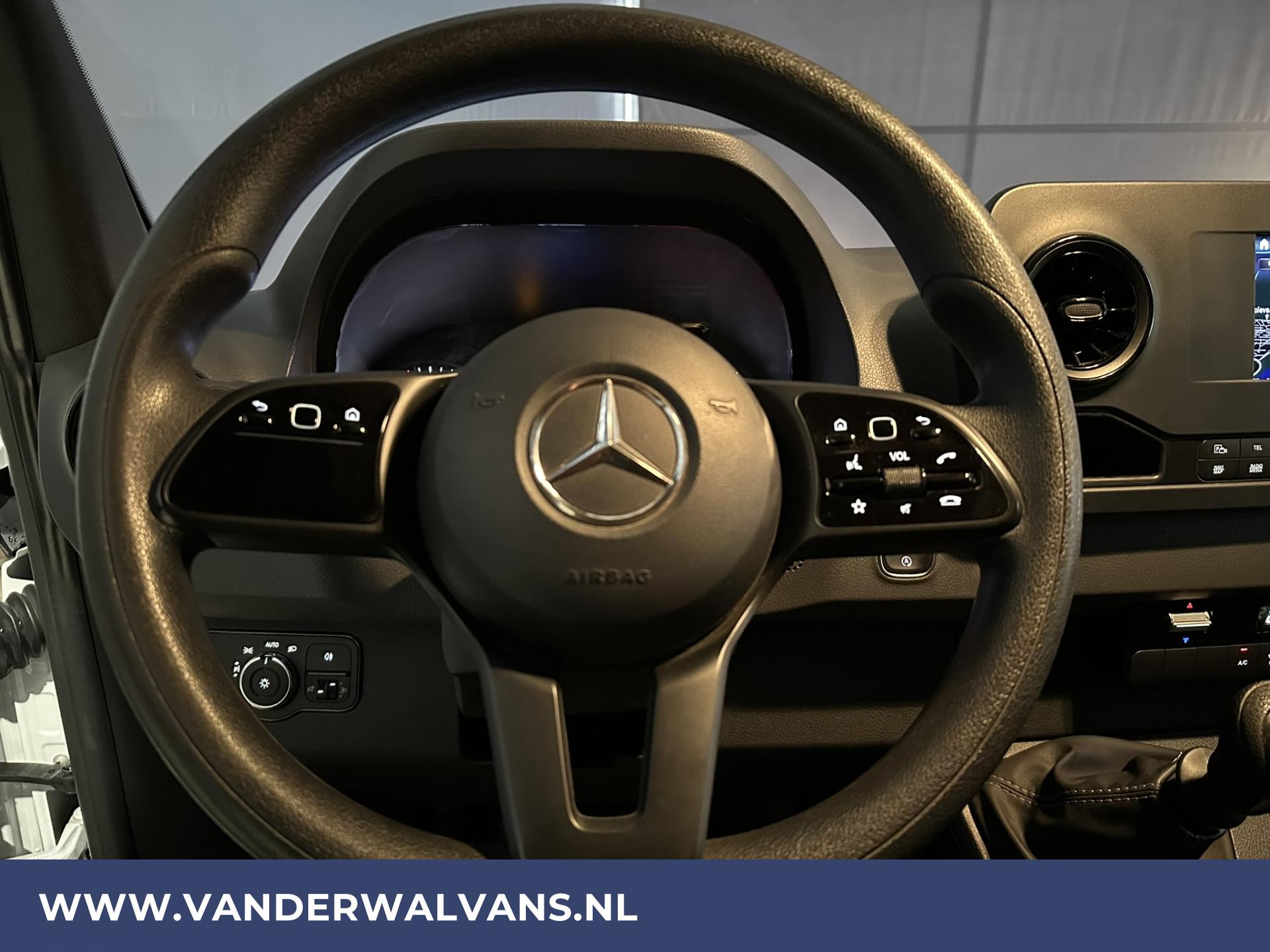 Foto 14 van Mercedes-Benz Sprinter 314 CDI 143pk L2H2 Euro6 Airco | Camera | Navigatie | MBUX